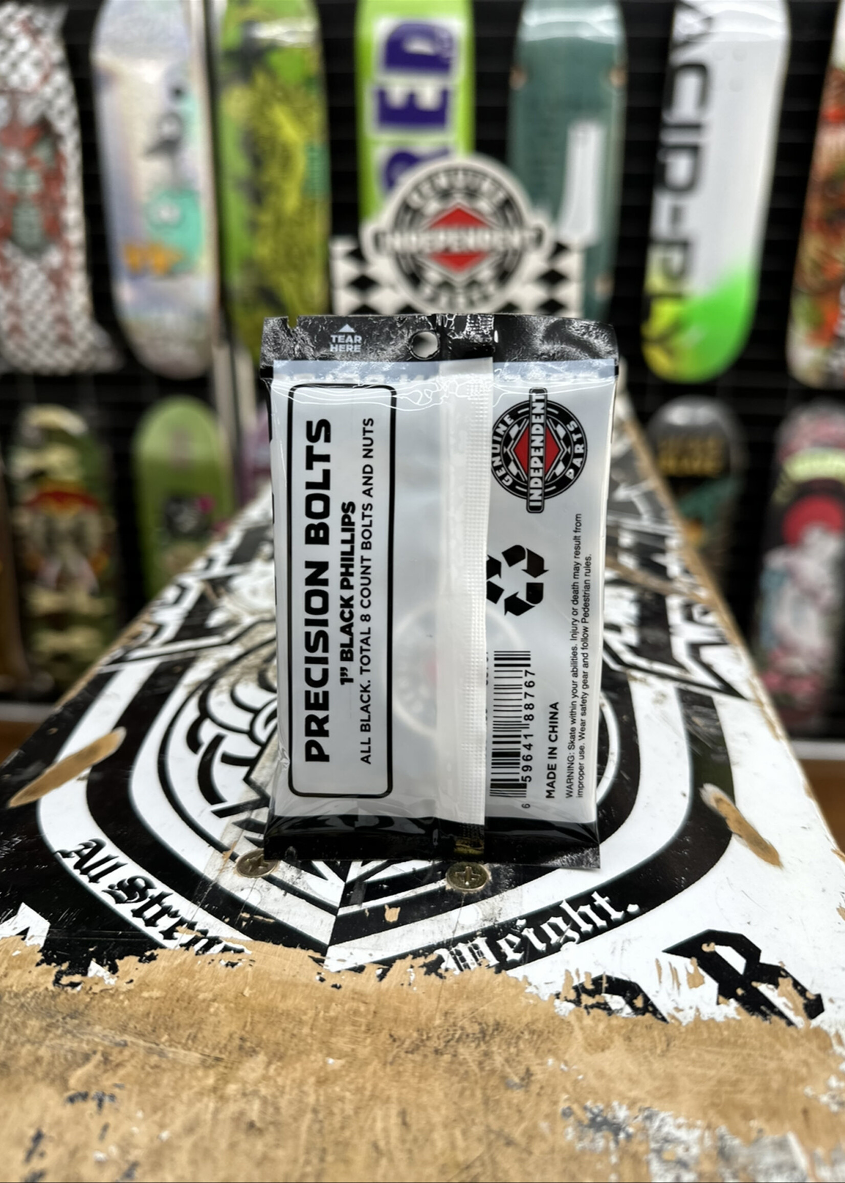 Independent Trucks INDEPENDENT - Genuine Parts Hardware Black Phillips Head - 1" - 8 Pack