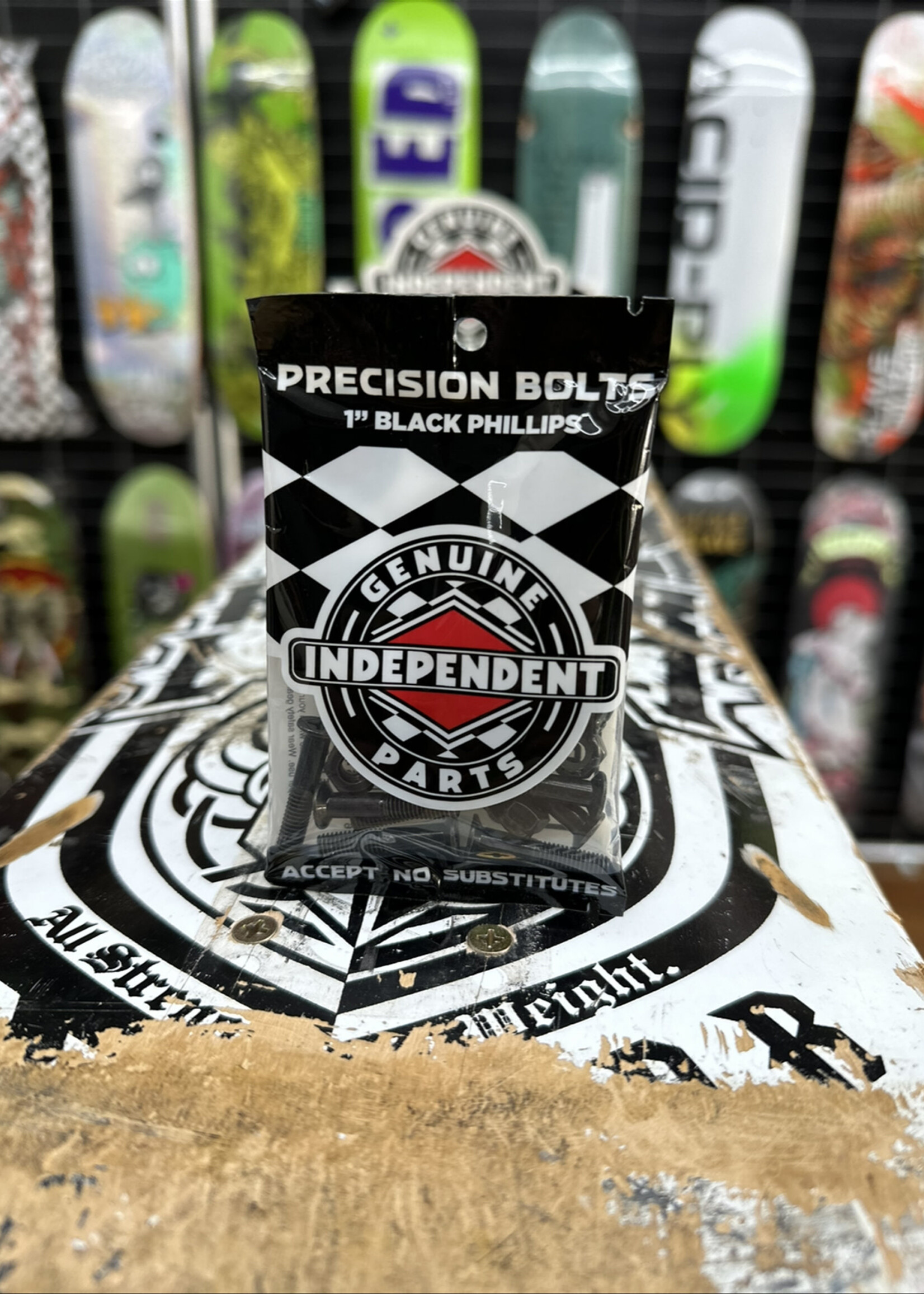 Independent Trucks INDEPENDENT - Genuine Parts Hardware Black Phillips Head - 1" - 8 Pack