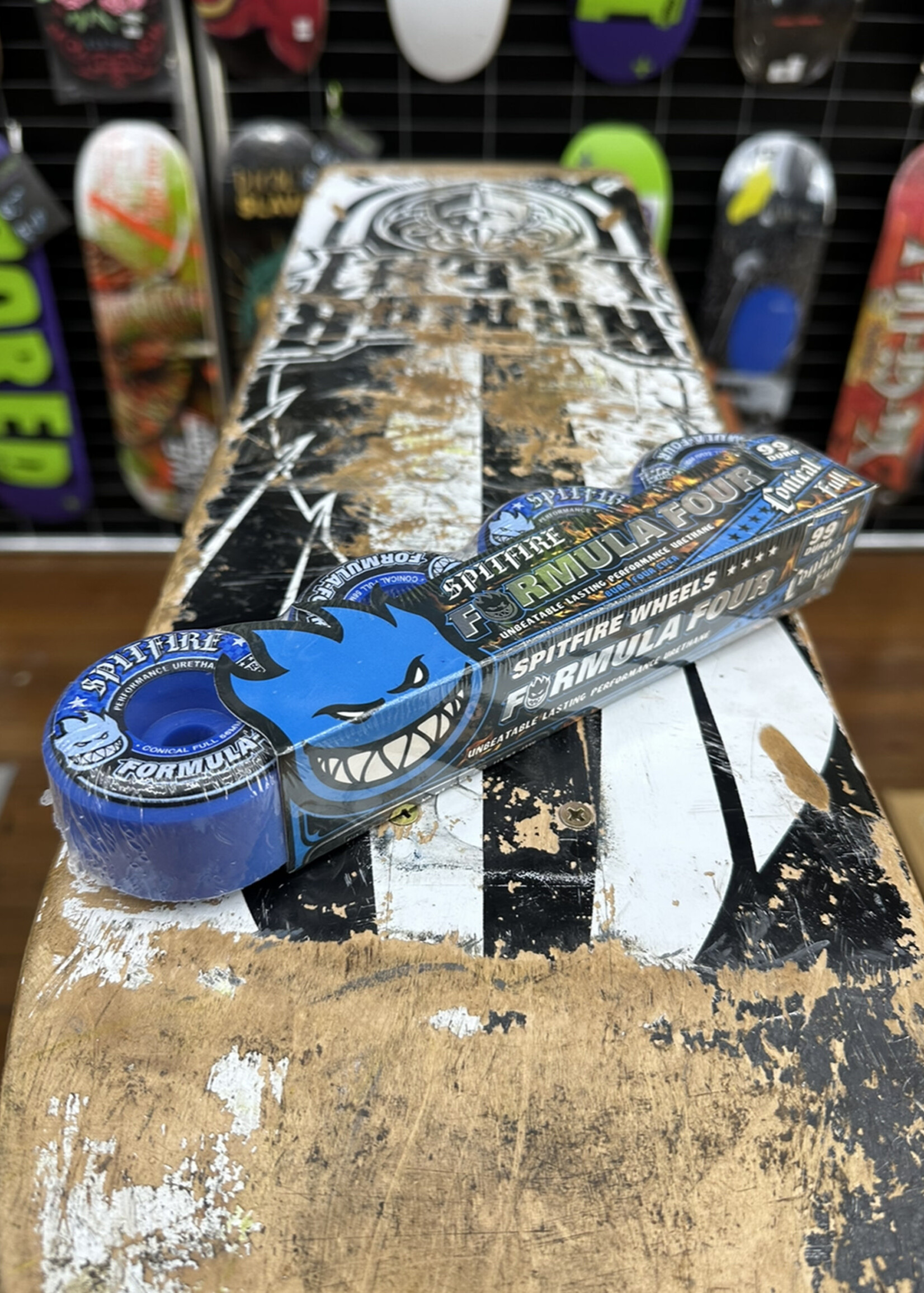 Spitfire Wheels SPITFIRE WHEELS - Formula Four Conical Full Blue - 99a 56mm