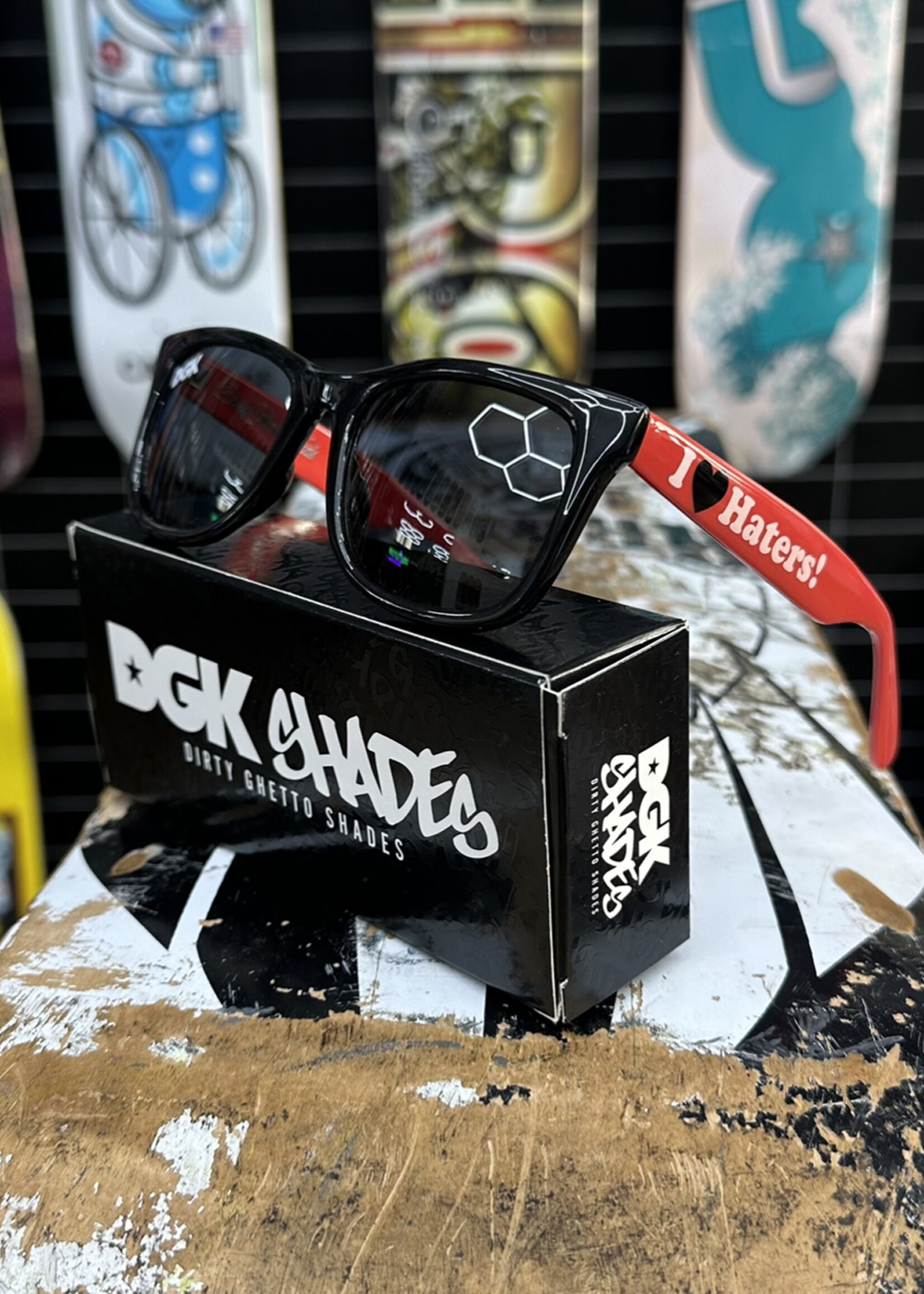 DGK DGK - I Love Haters Sunnies Two Tone - Black/Red