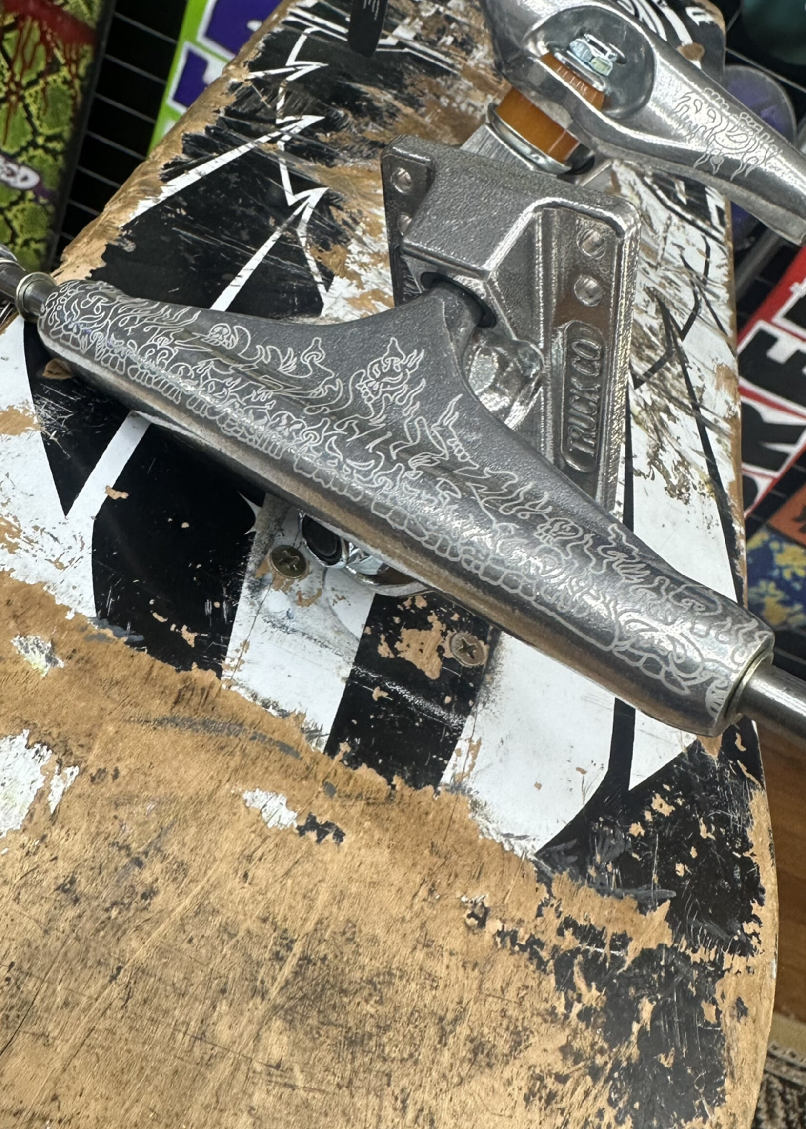 Independent Trucks INDEPENDENT - Stage 11 TFunk Silver Laser Etched Trucks Pair