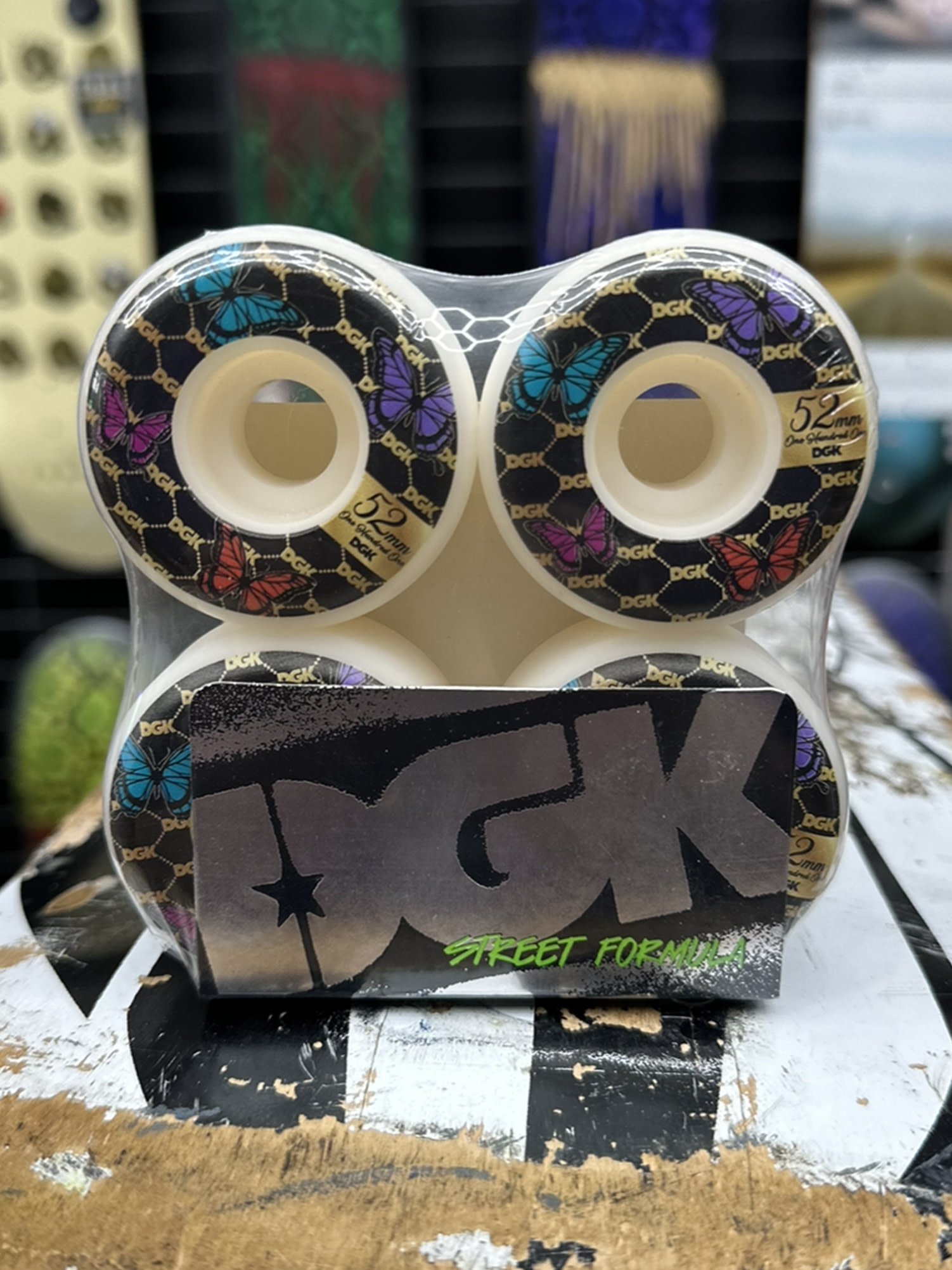 DGK - Floating Butterfly Wheels - 52mm 101a - Hilltop Skateshop