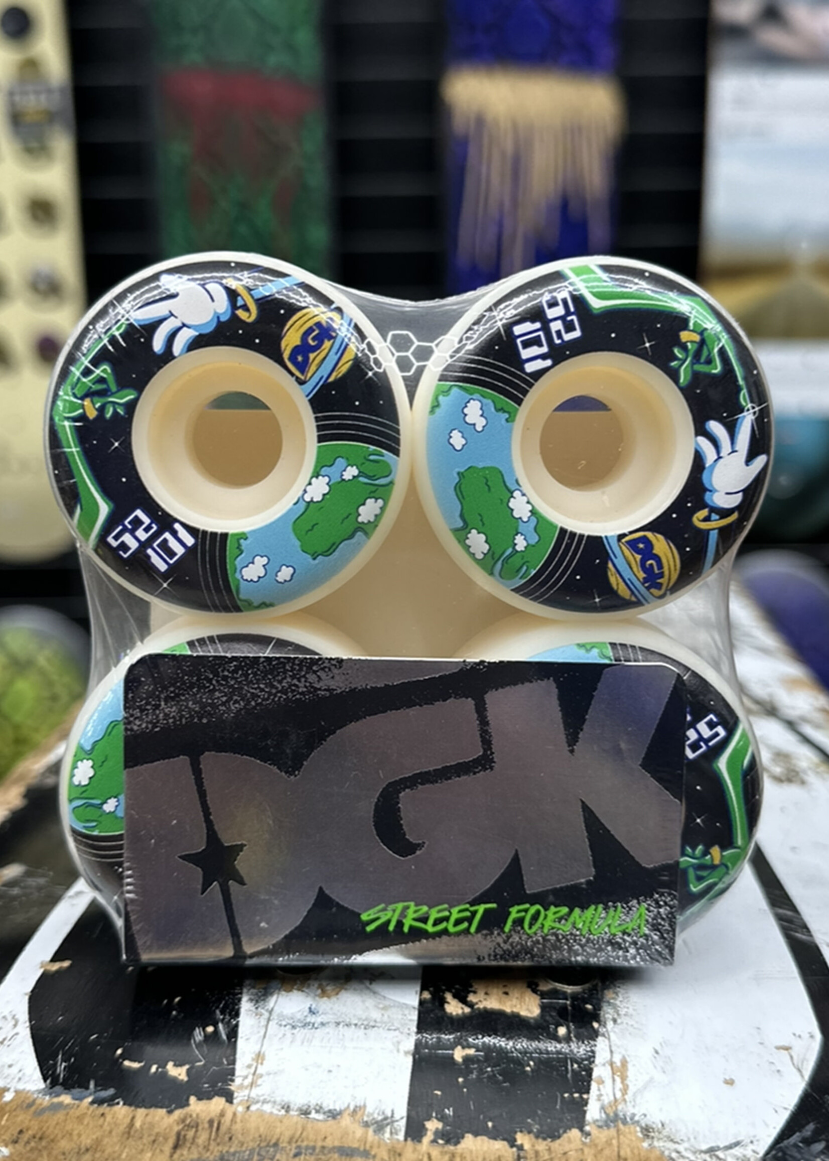 DGK DGK - Space Friends Wheels - 52mm 101a