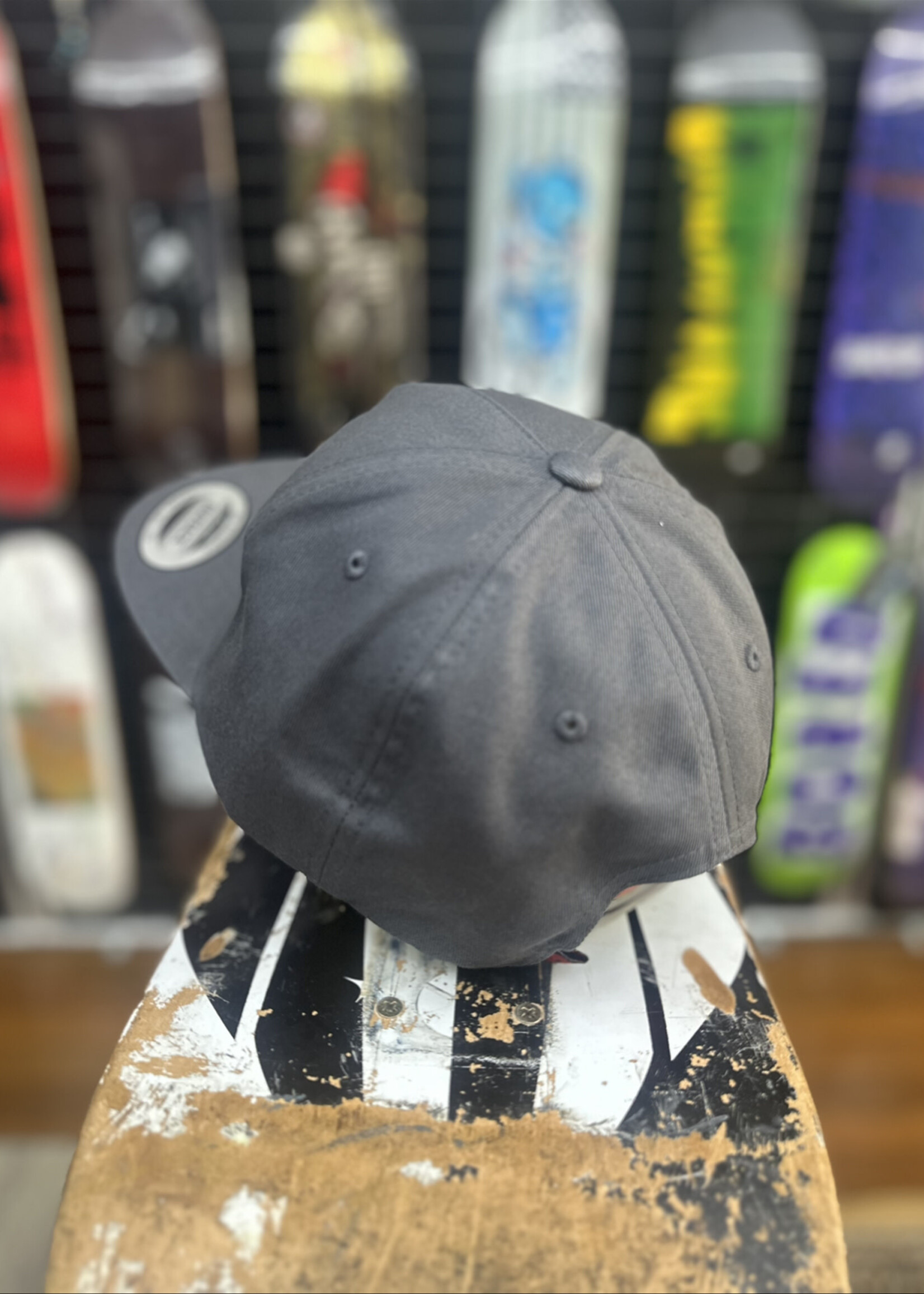 Powell Peralta POWELL PERALTA - Winged Ripper Charcoal Snapback Cap