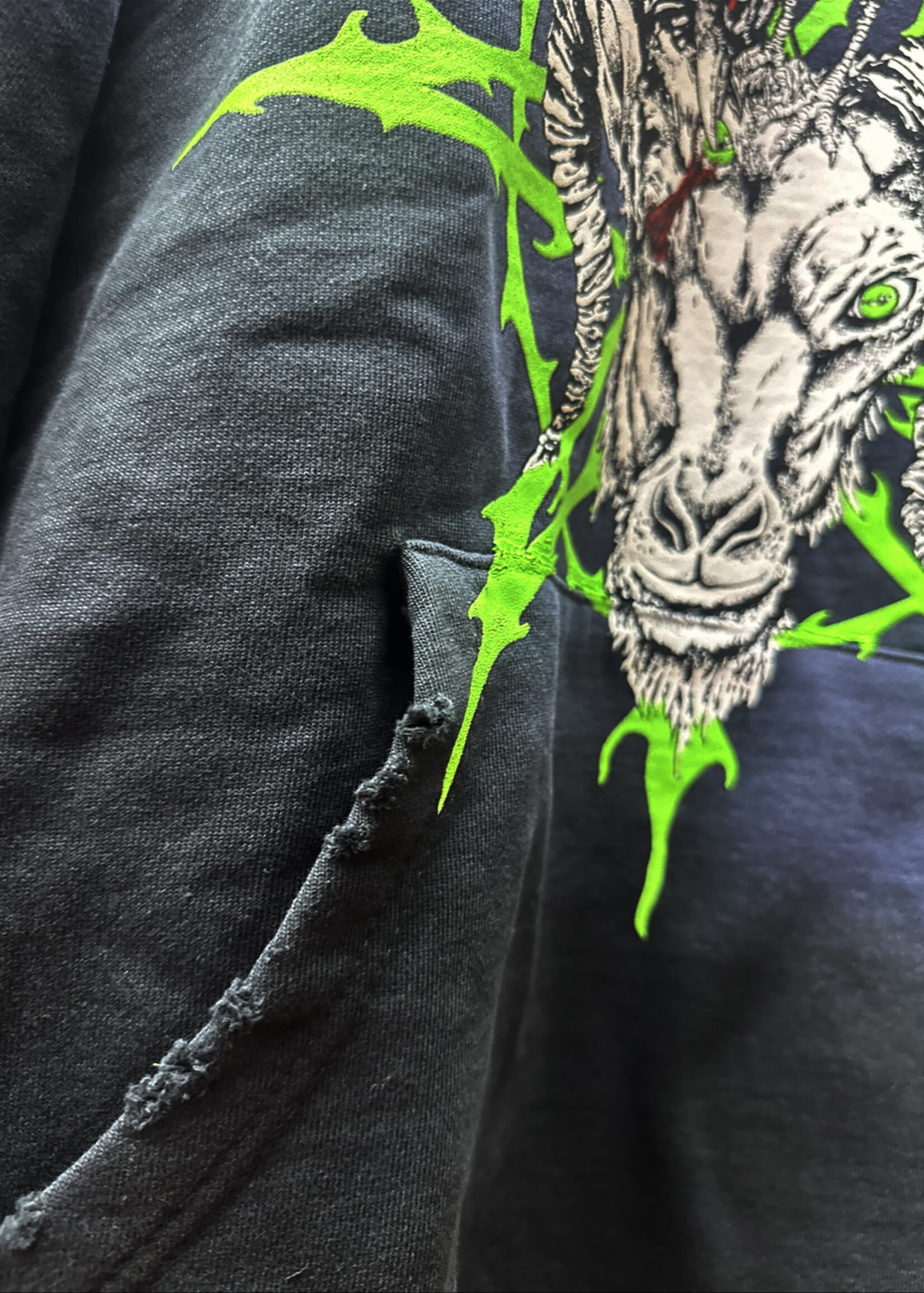 Welcome WELCOME SKATEBOARDS - Slipknot Ravenous Distressed Sun Fade Hoodie