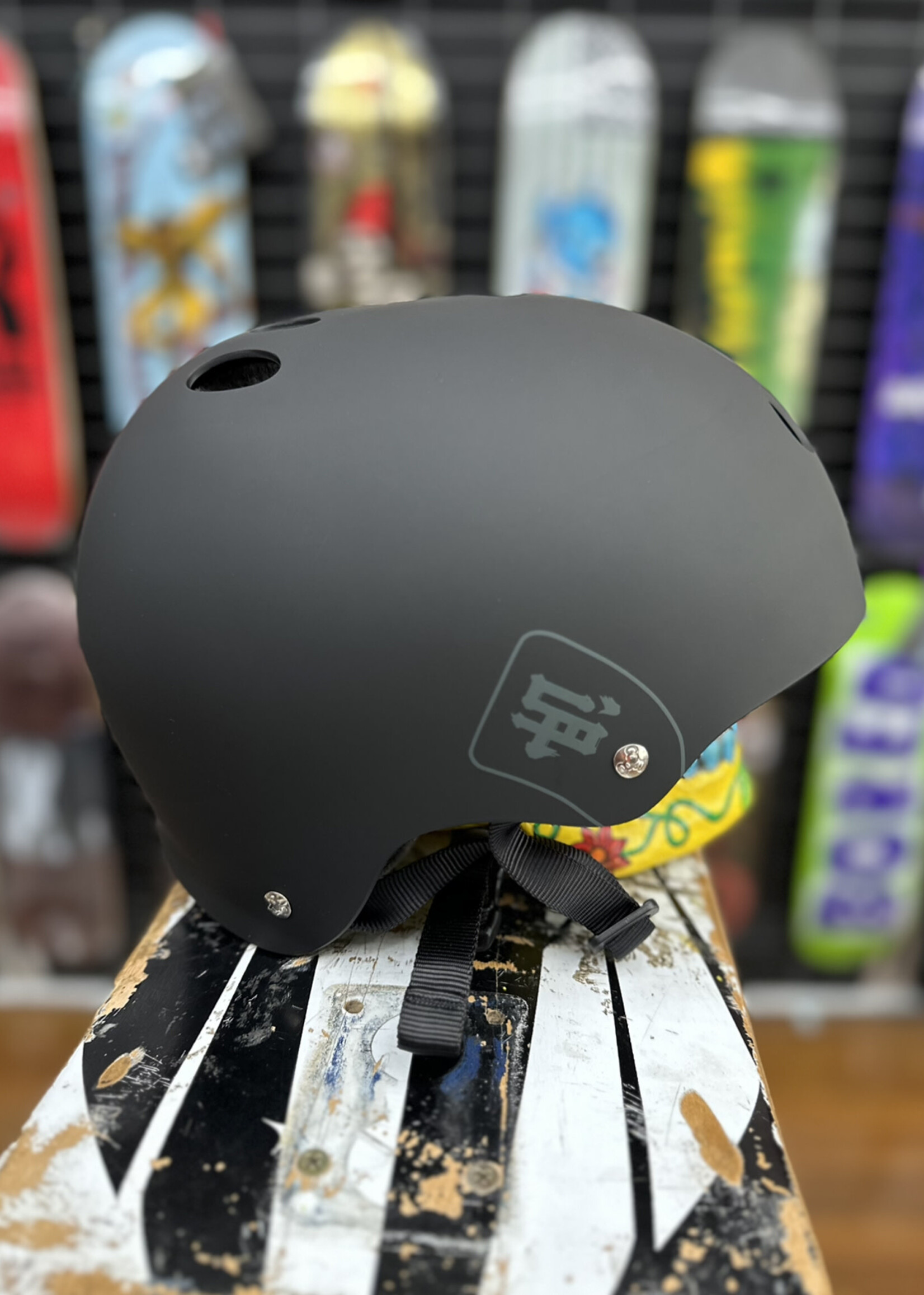 Triple 8 TRIPLE 8 - The Certified Helmet Sweat Saver Street Plant Black Rubber -