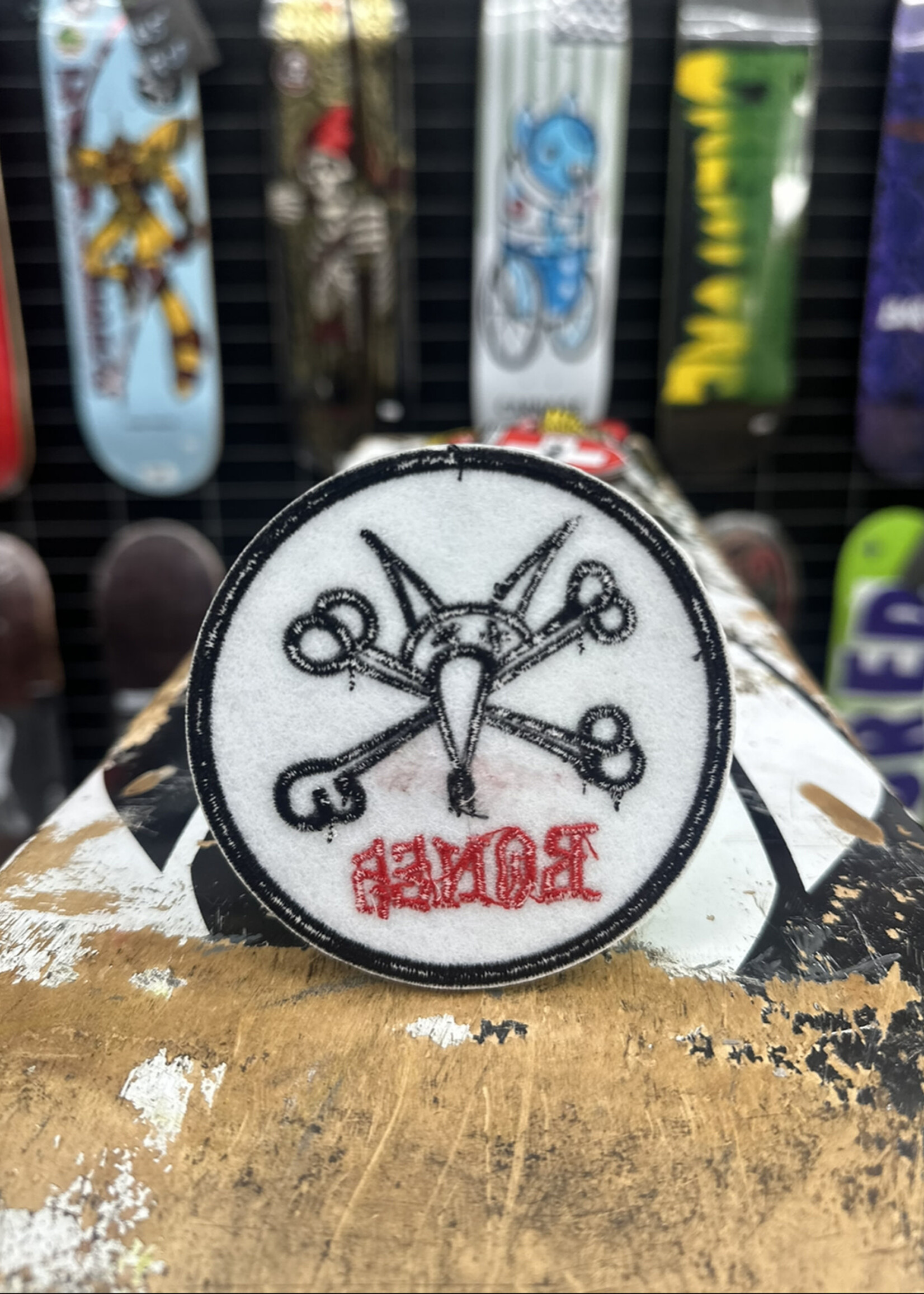 Powell Peralta BONES - Iron-on Patch Vato Rat Circle White - 3.5"