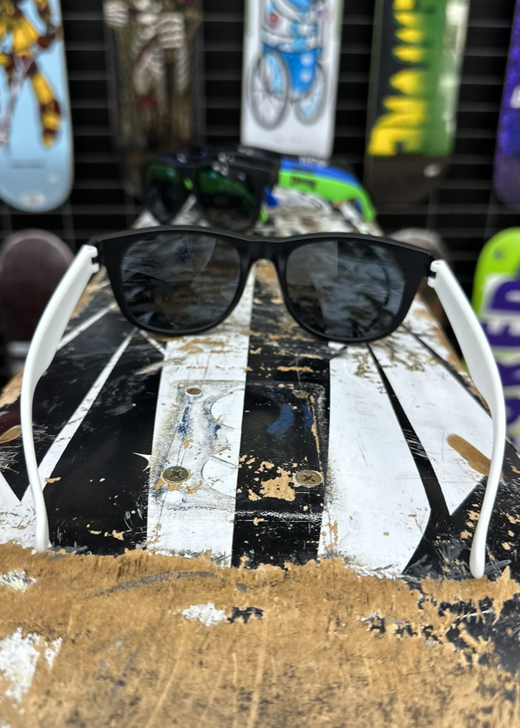 Thrasher THRASHER - Thrasher Sunnies - White