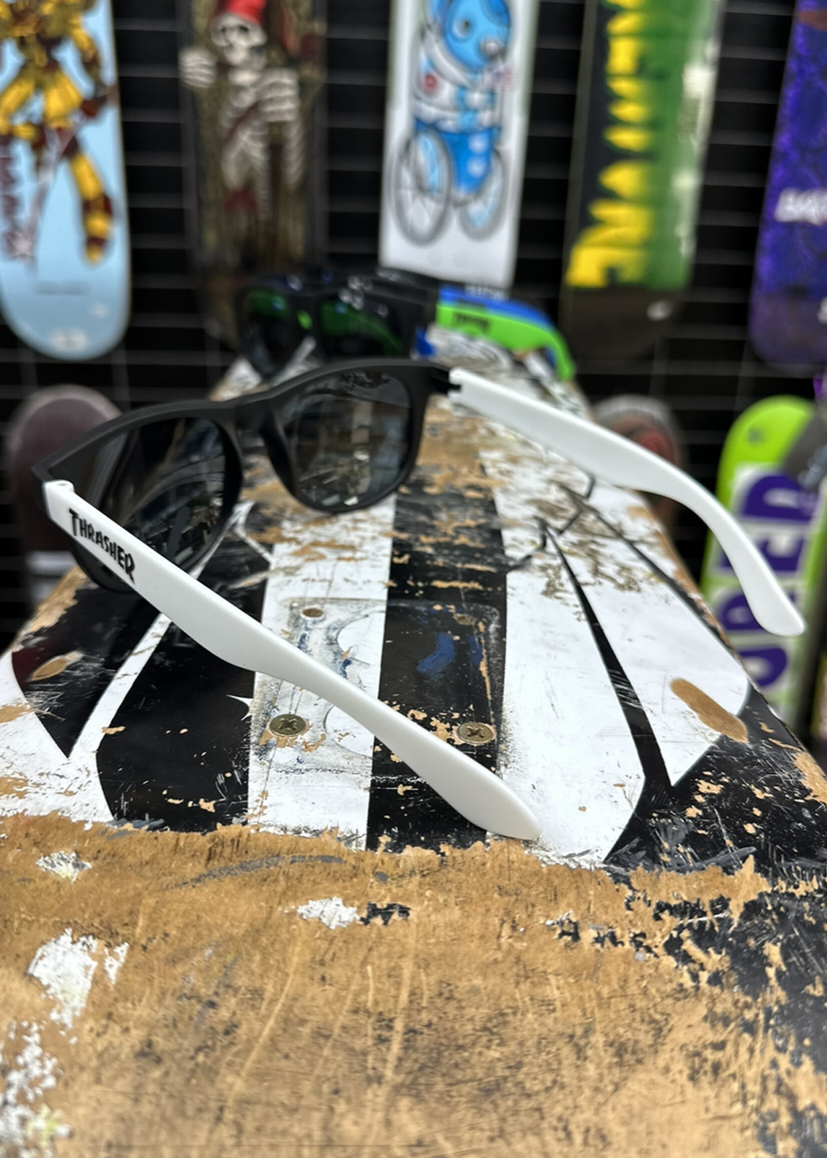 Thrasher THRASHER - Thrasher Sunnies - White