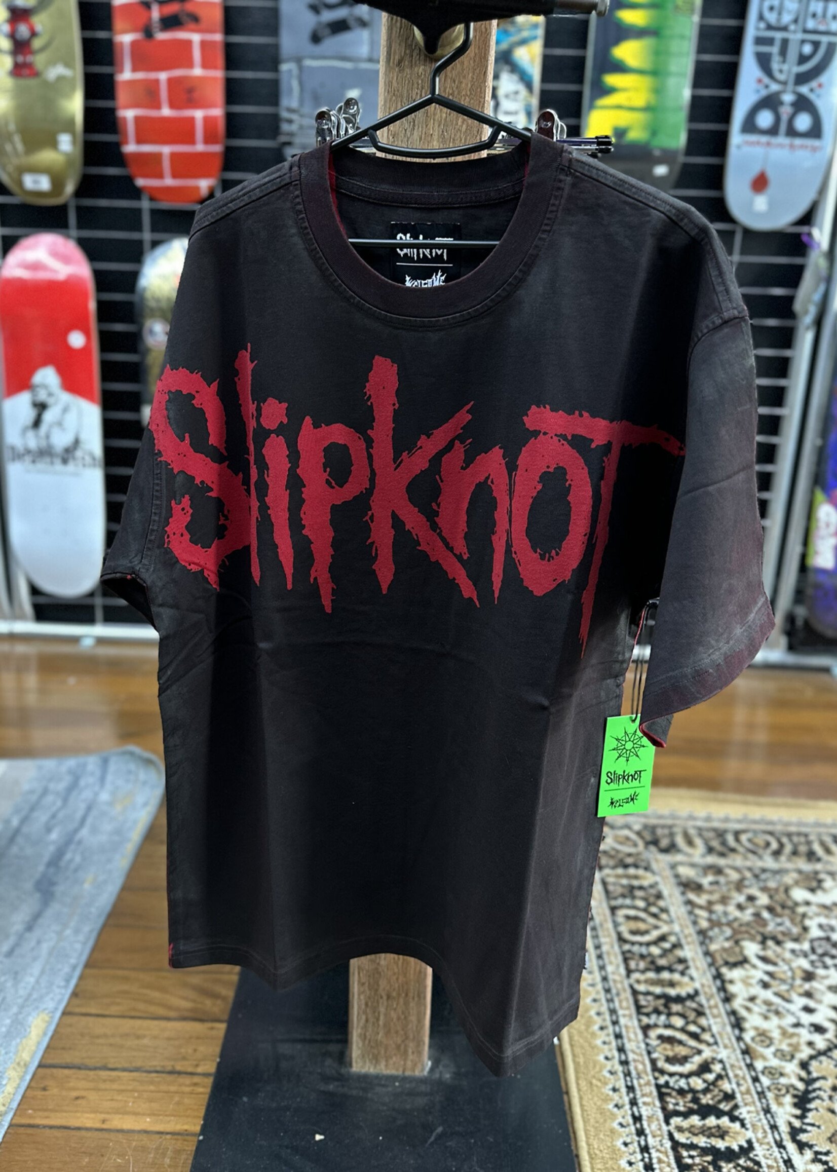 Welcome WELCOME SKATEBOARDS - Slipknot Barcode Overprint Tee Black/Red