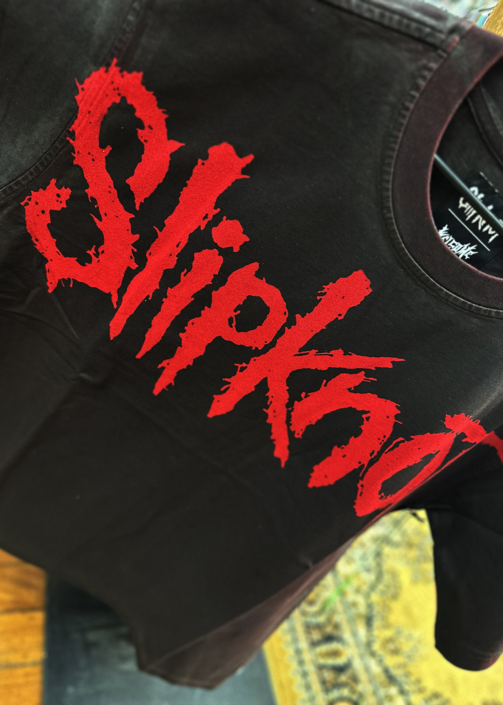 Welcome WELCOME SKATEBOARDS - Slipknot Barcode Overprint Tee Black/Red