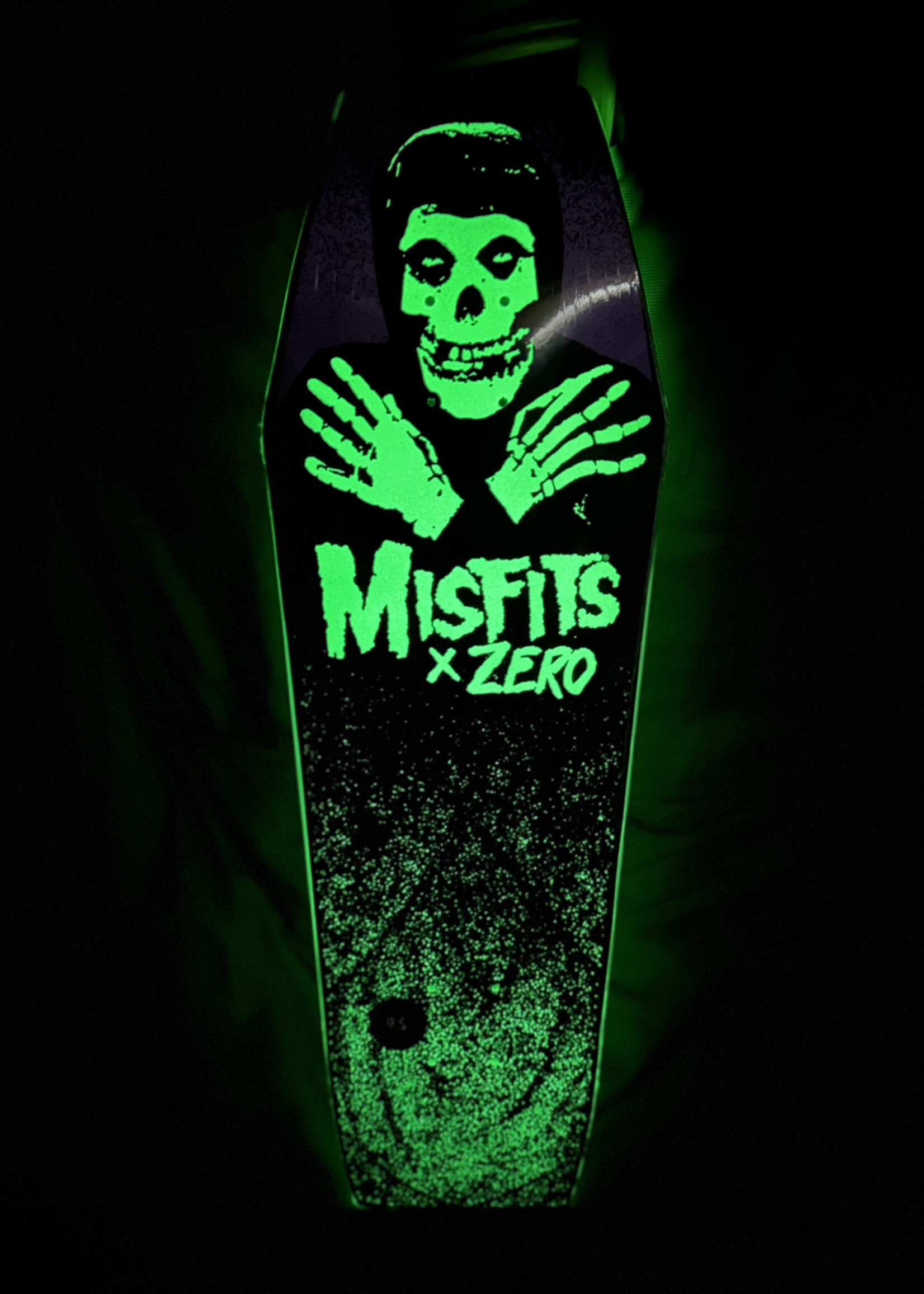 Zero ZERO - Misfits - Glow Fiend Coffin - 9.5"
