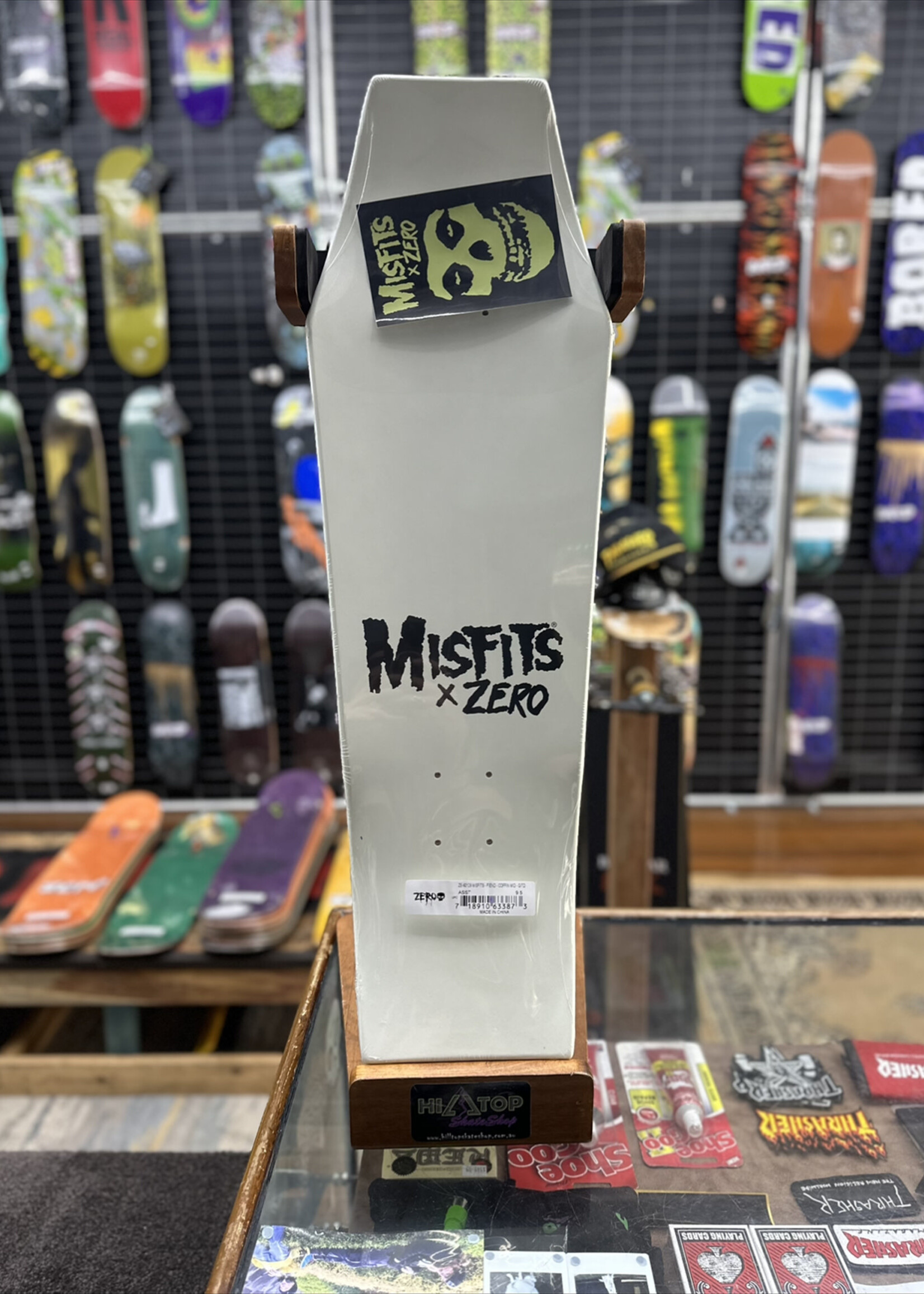 Zero ZERO - Misfits - Glow Fiend Coffin - 9.5"