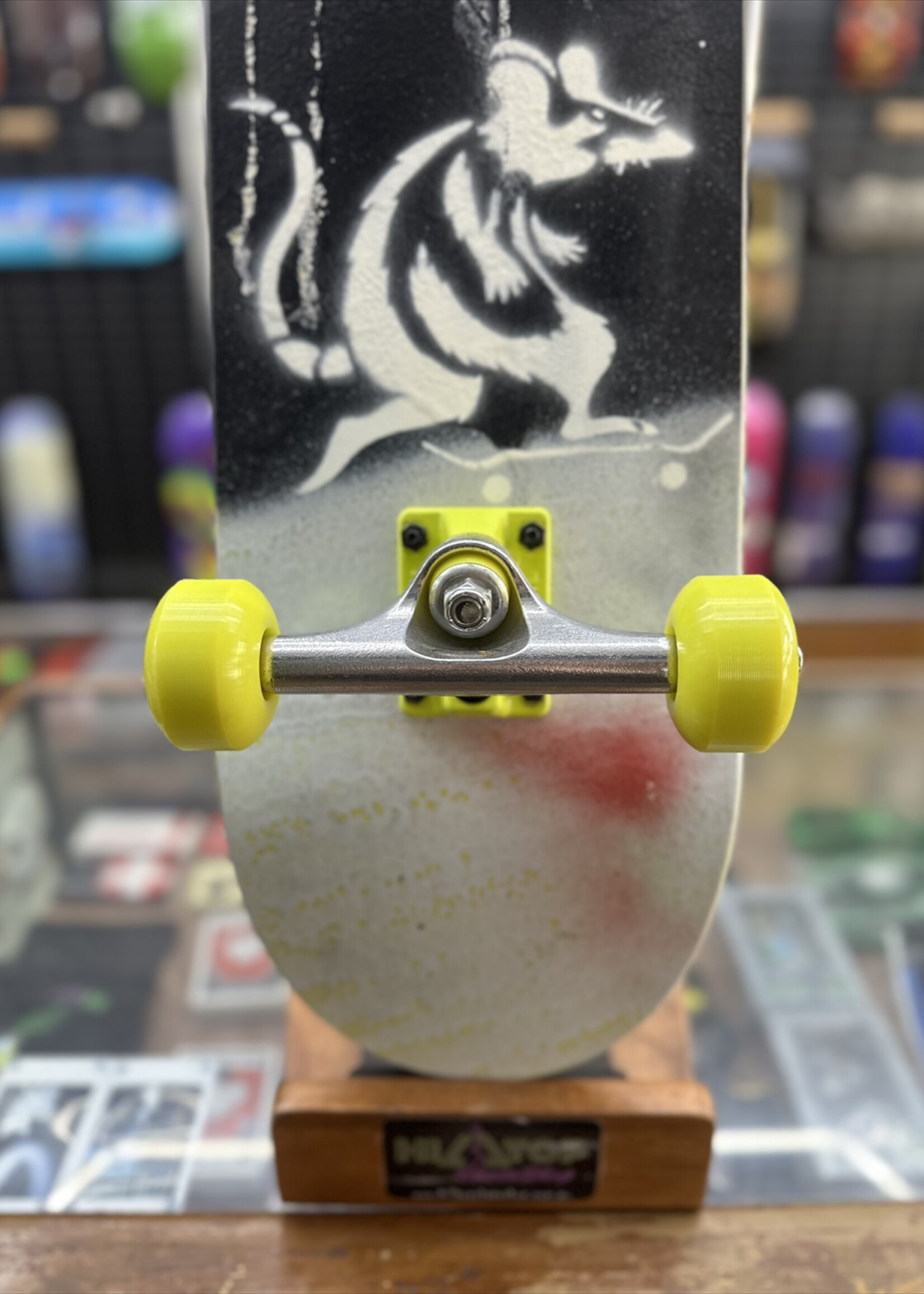 Hilltop Skateshop HILLTOP SKATESHOP - Recycled Spraypaint Skate Rat #2