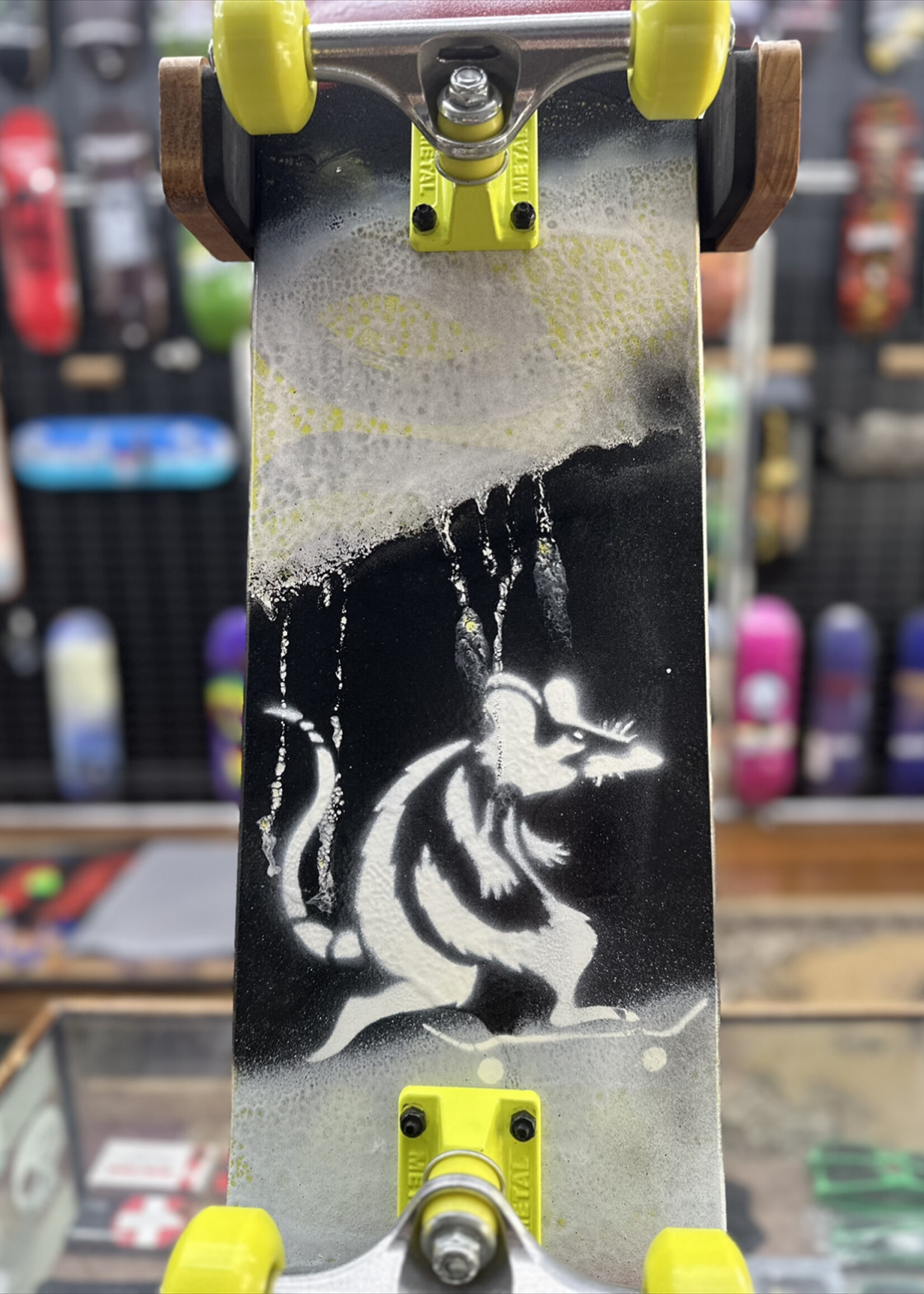 Hilltop Skateshop HILLTOP SKATESHOP - Recycled Spraypaint Skate Rat #2