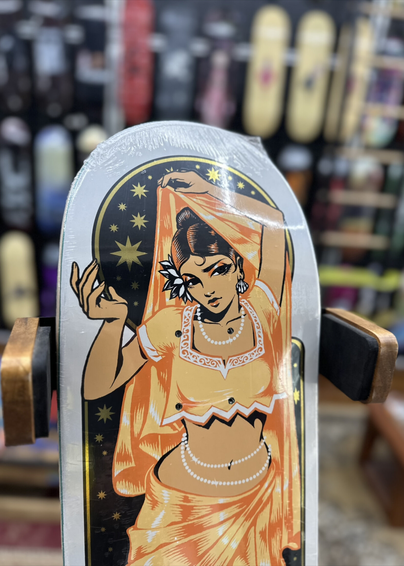 BIRDHOUSE BIRDHOUSE - Jaws Divine Aura Deck - 8.25"