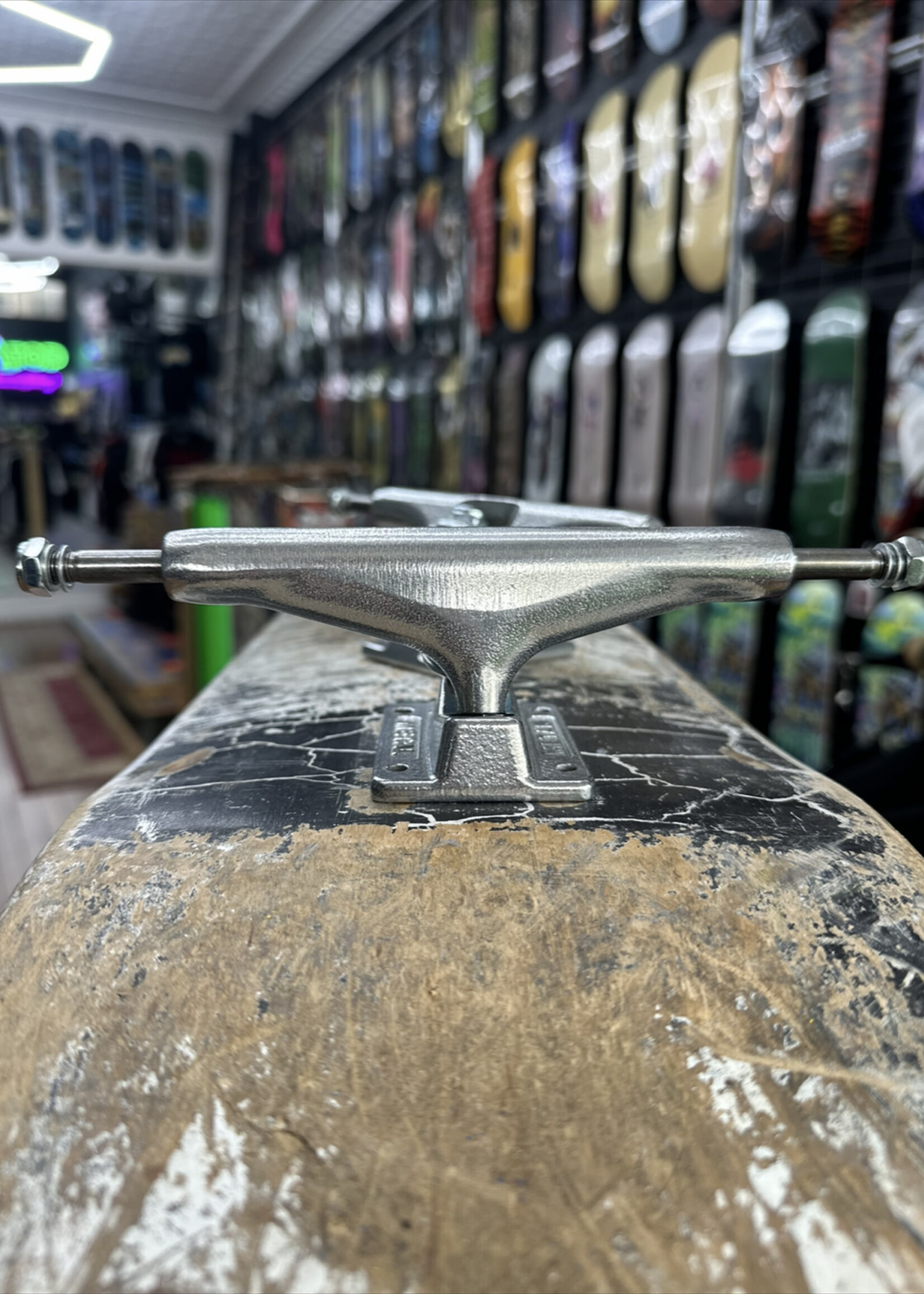 Metal Trucks METAL TRUCKS - Hollow Kingpin Raw Polished Pair