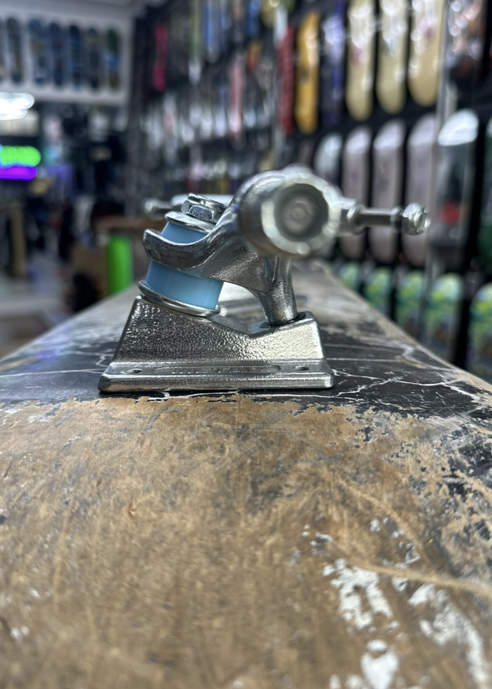 Metal Trucks METAL TRUCKS - Hollow Kingpin Raw Polished Pair