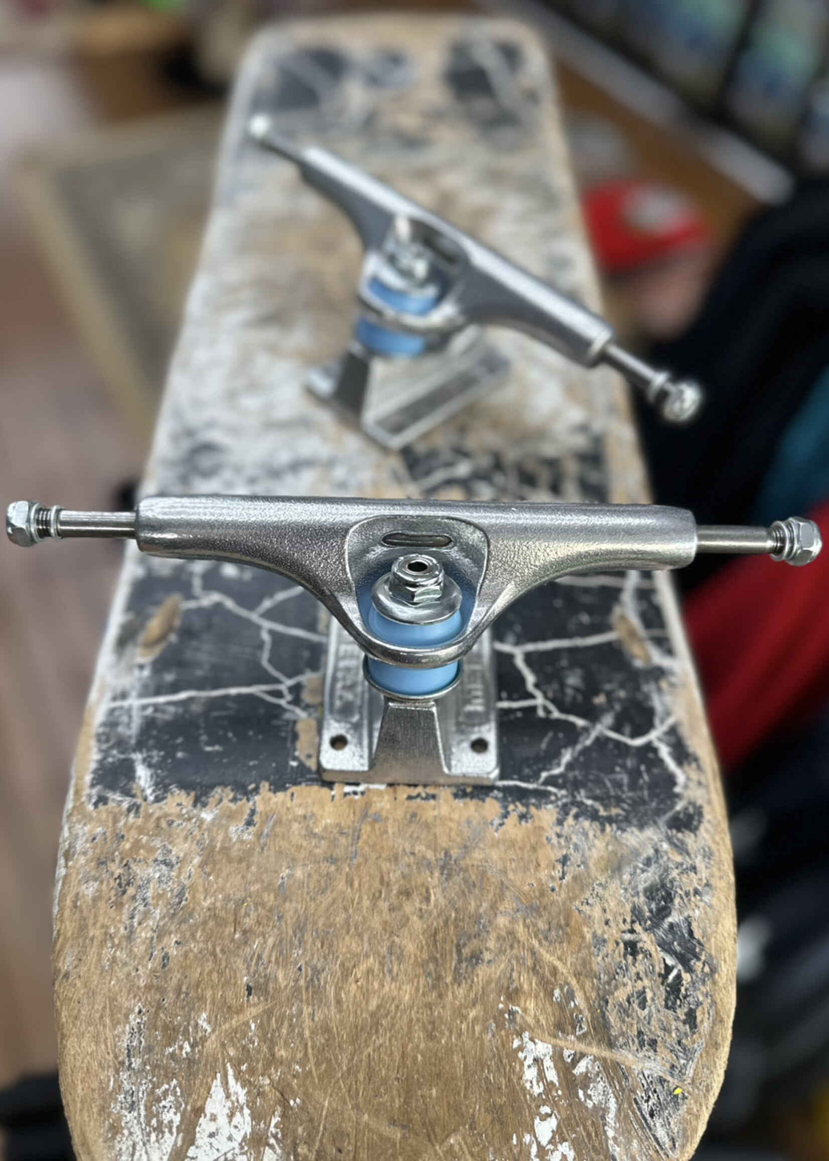 Metal Trucks METAL TRUCKS - Hollow Kingpin Raw Polished Pair