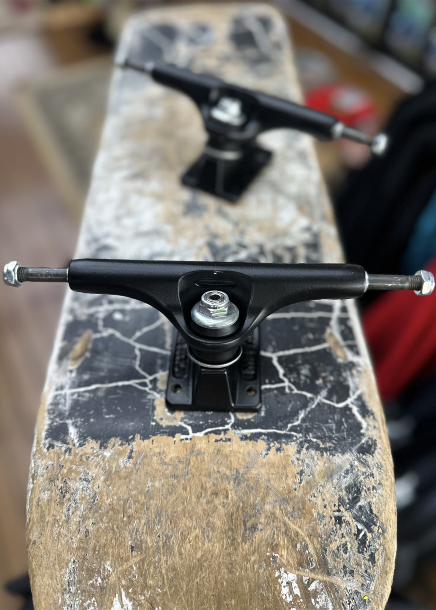 Metal Trucks METAL TRUCKS - Hollow Kingpin Black/Black Pair