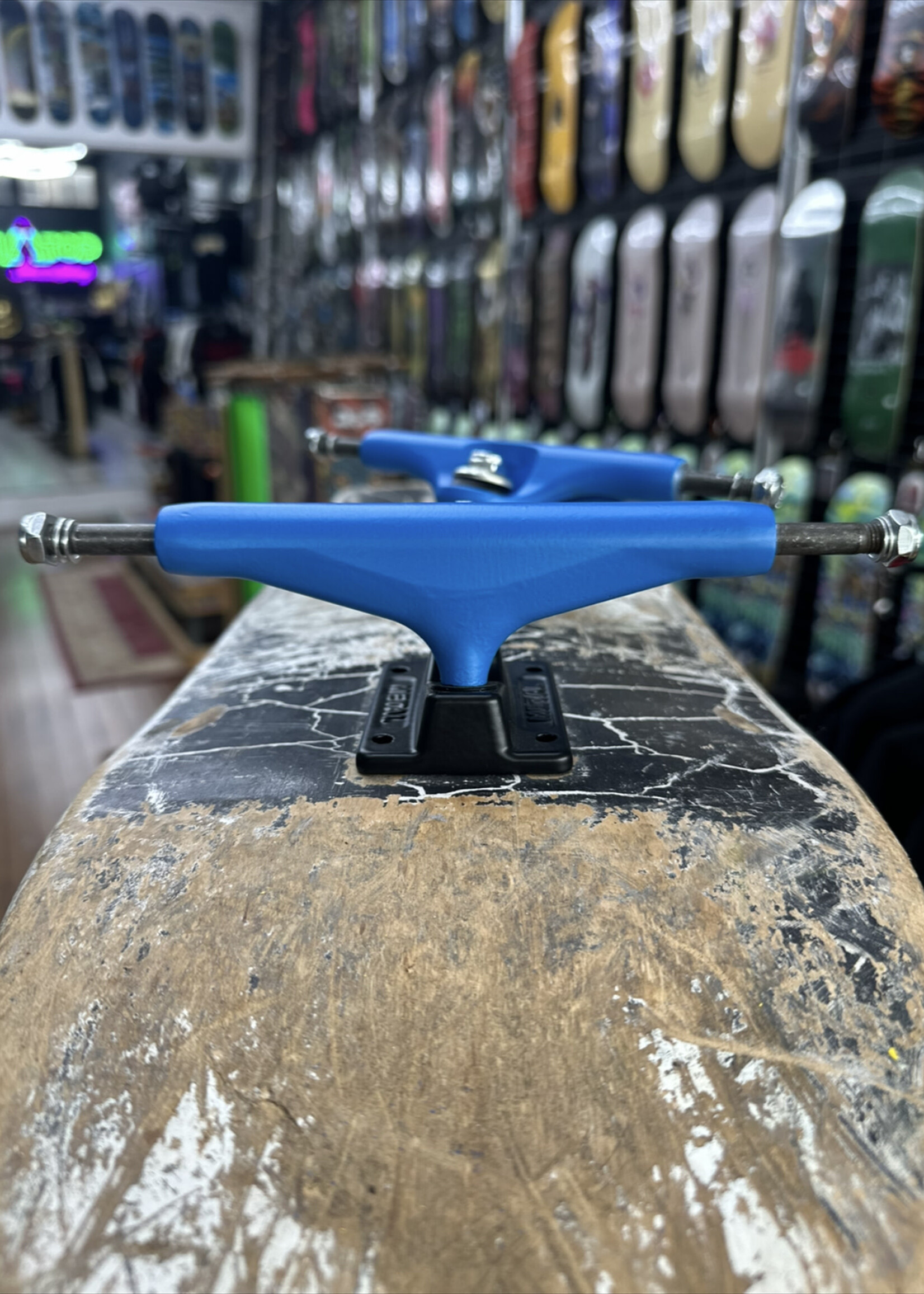 Metal Trucks METAL TRUCKS - Hollow Kingpin Blue/Black Pair