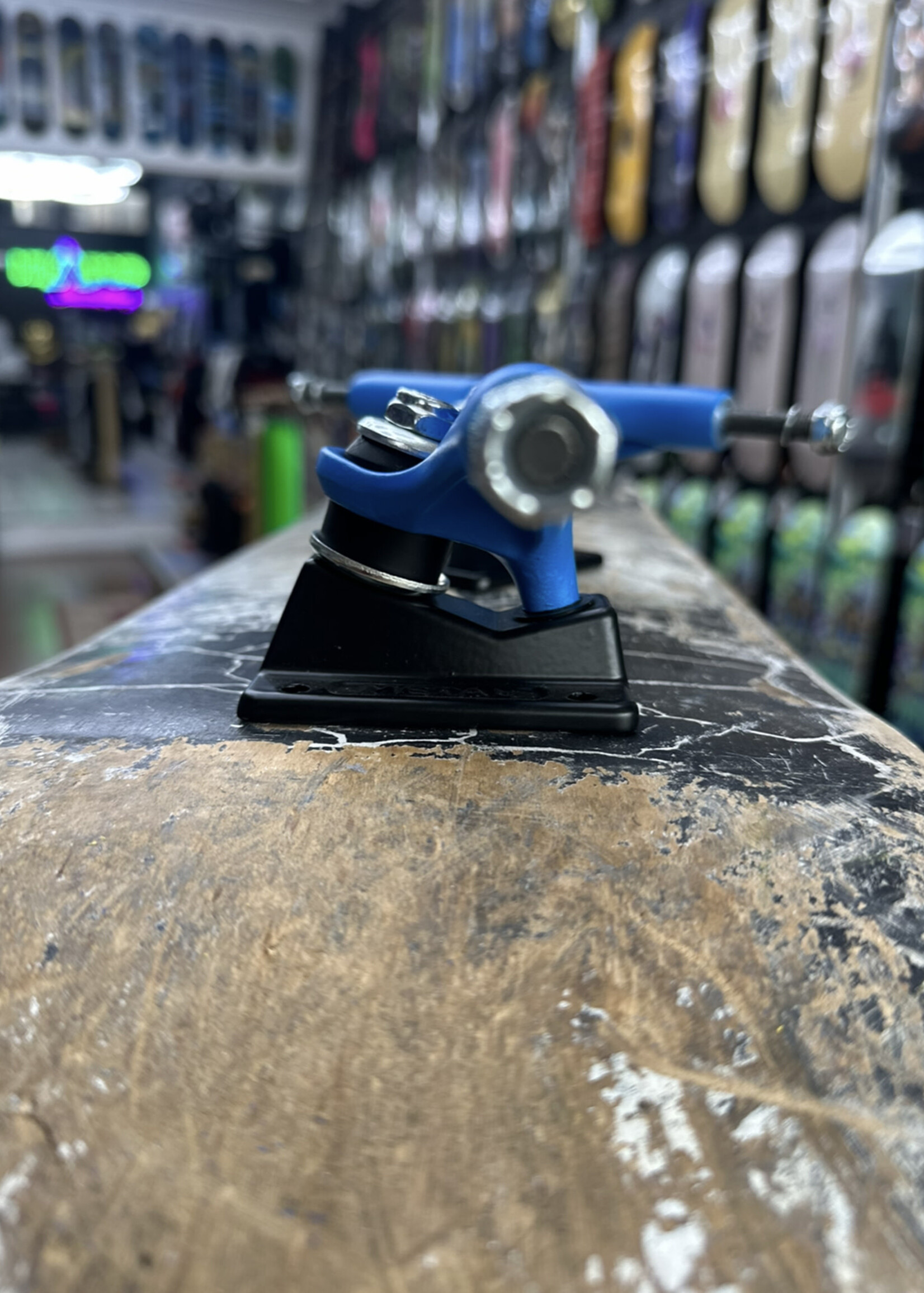 Metal Trucks METAL TRUCKS - Hollow Kingpin Blue/Black Pair