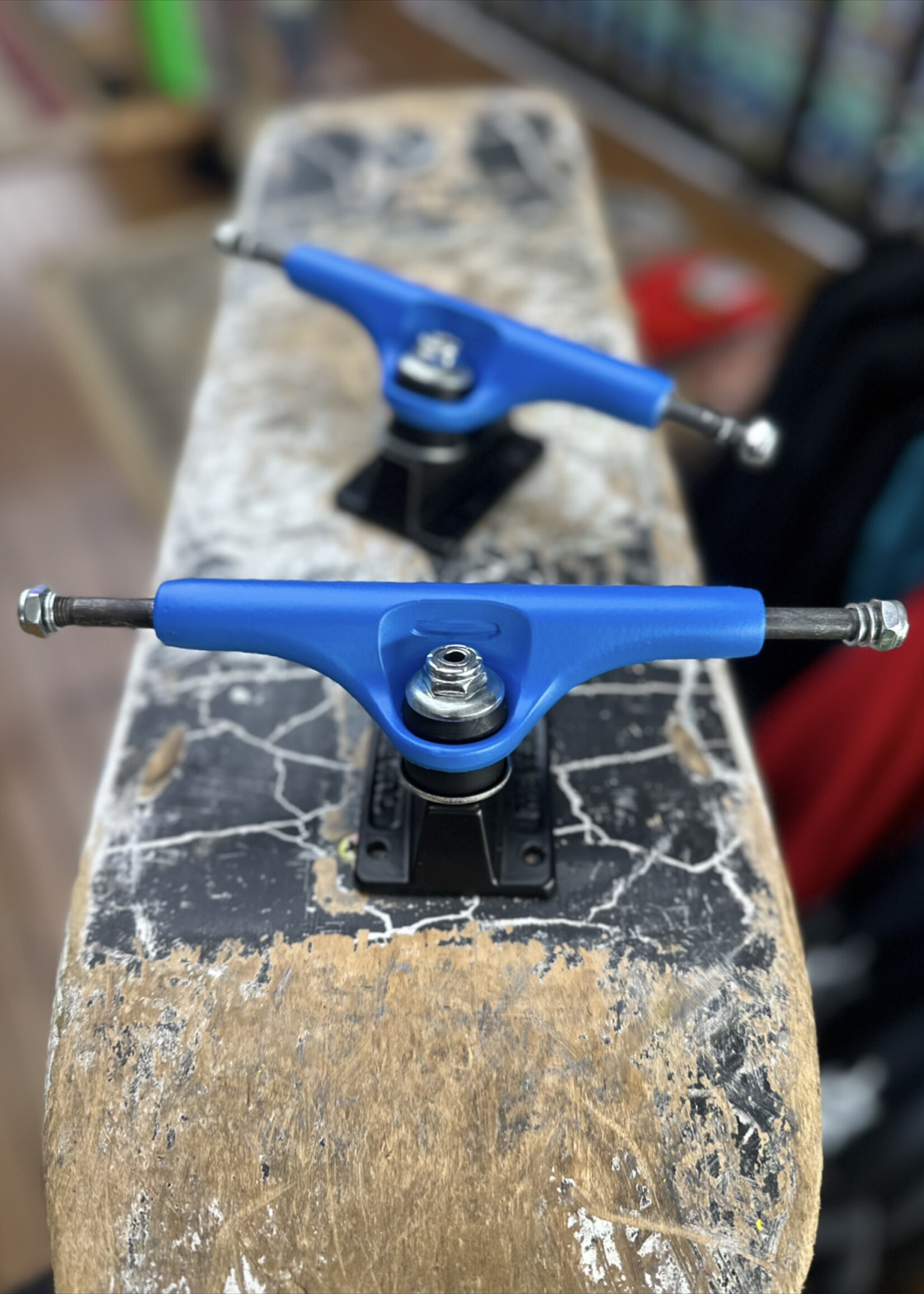 Metal Trucks METAL TRUCKS - Hollow Kingpin Blue/Black Pair