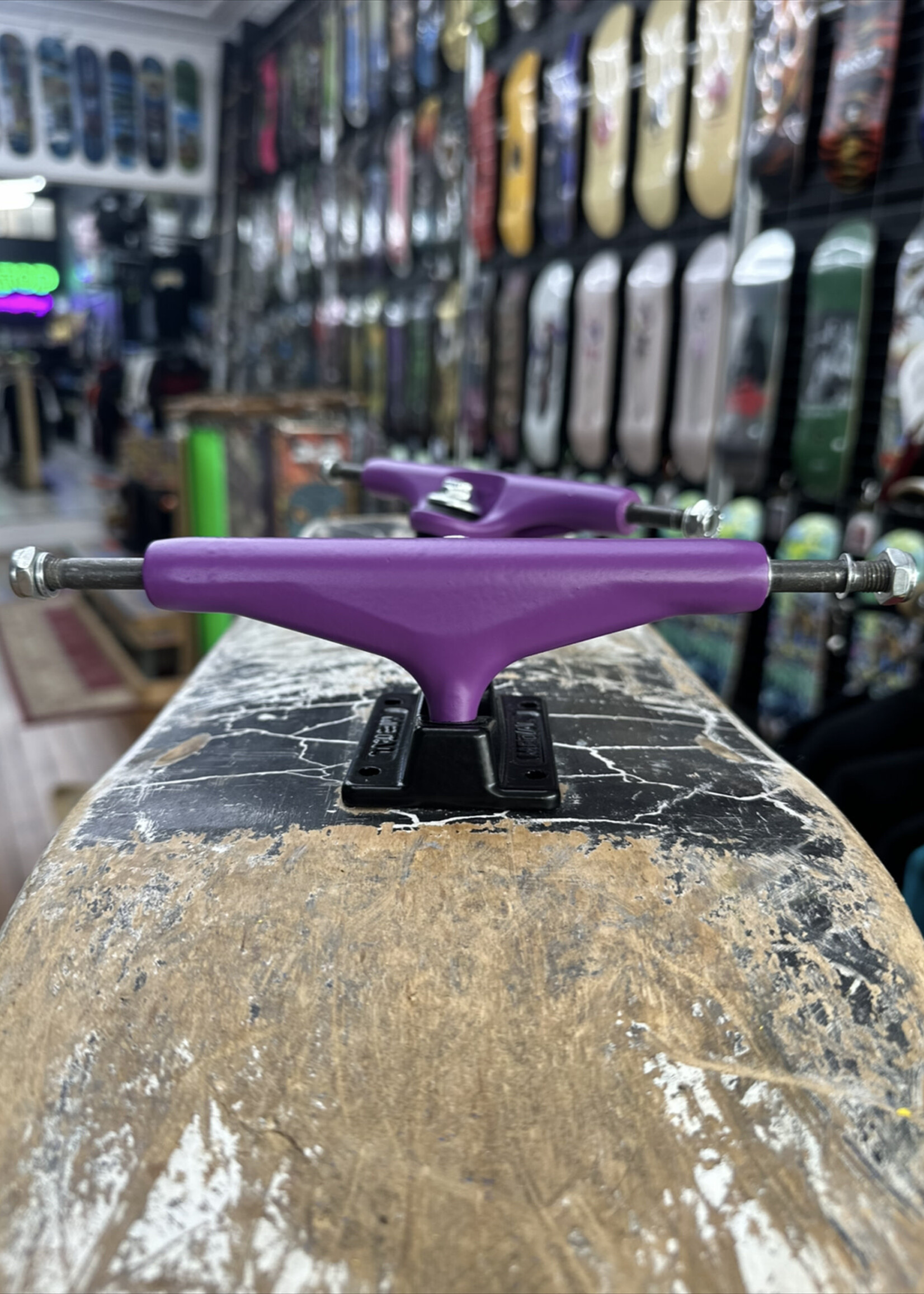 Metal Trucks METAL TRUCKS - Hollow Kingpin Purple/Black Pair