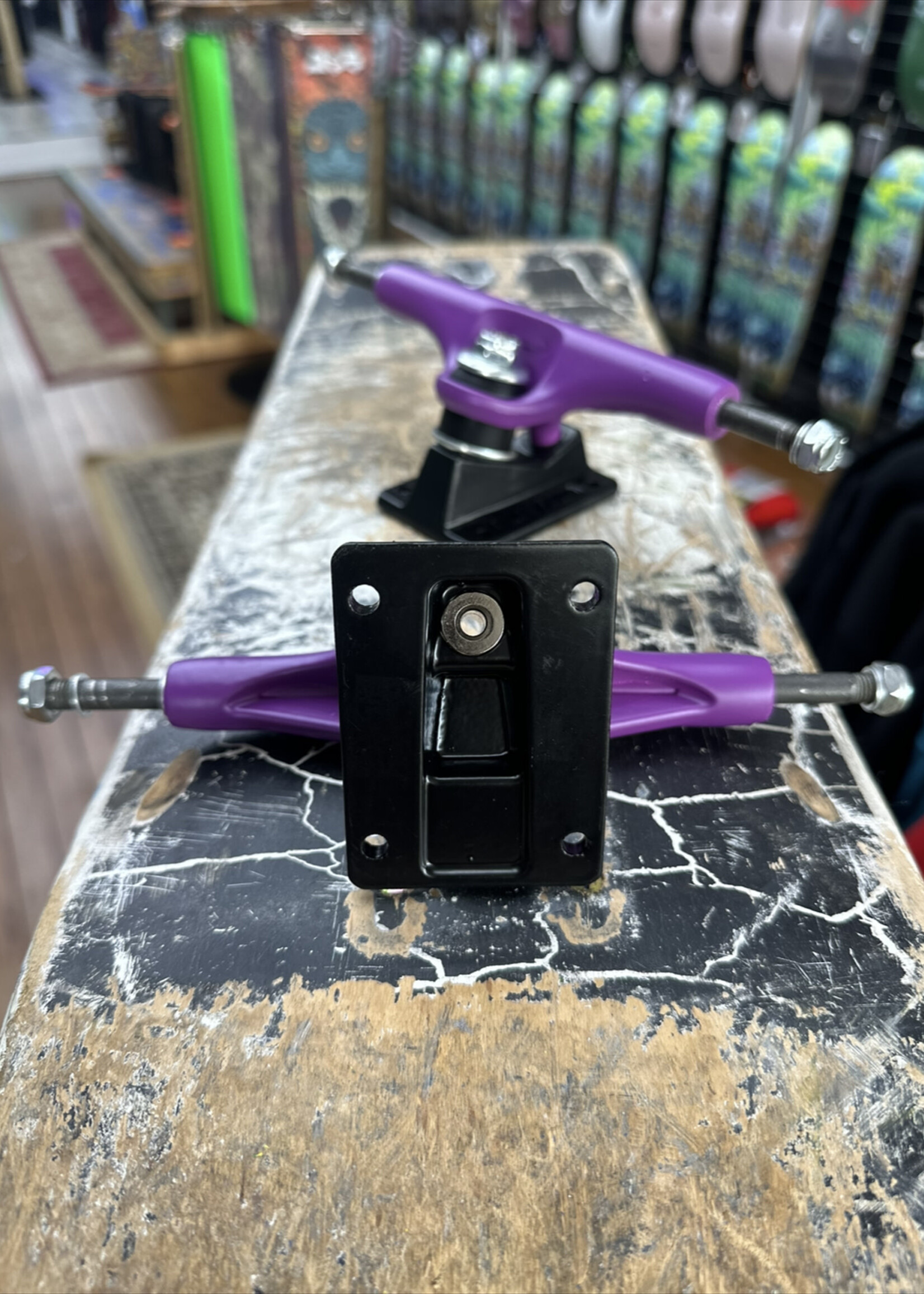 Metal Trucks METAL TRUCKS - Hollow Kingpin Purple/Black Pair
