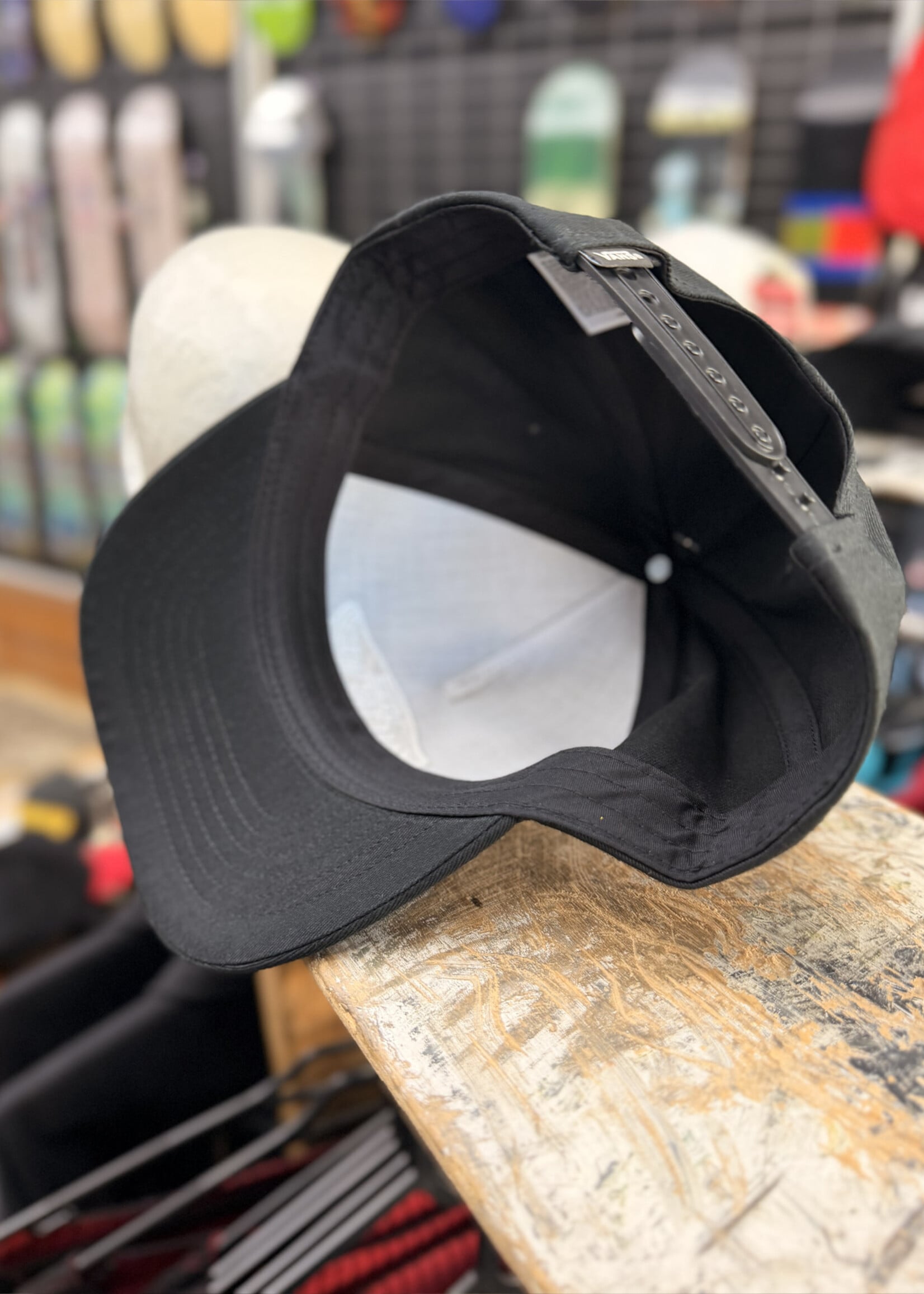 Vans VANS - Classic Off The Wall Black Cap Snapback