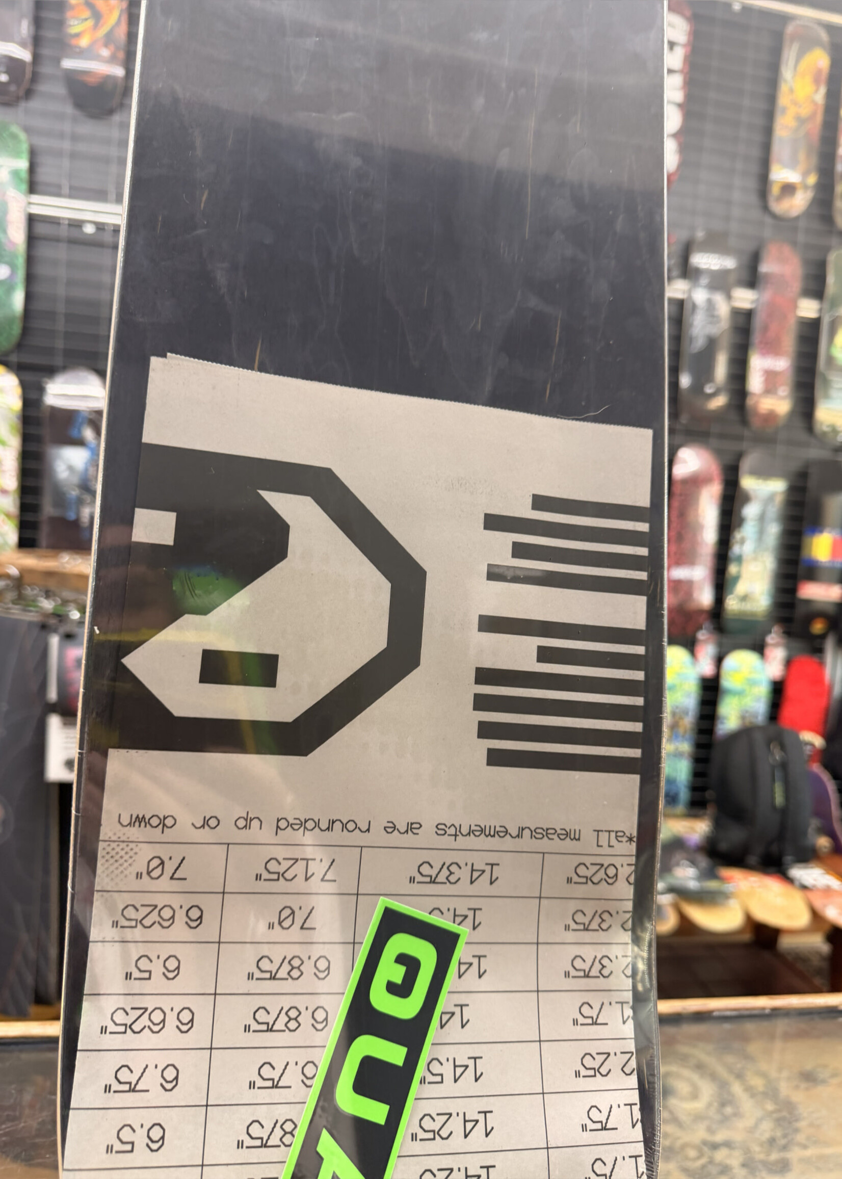 QUASI QUASI - Dylan Jaeb Debut White Deck - 8.5"