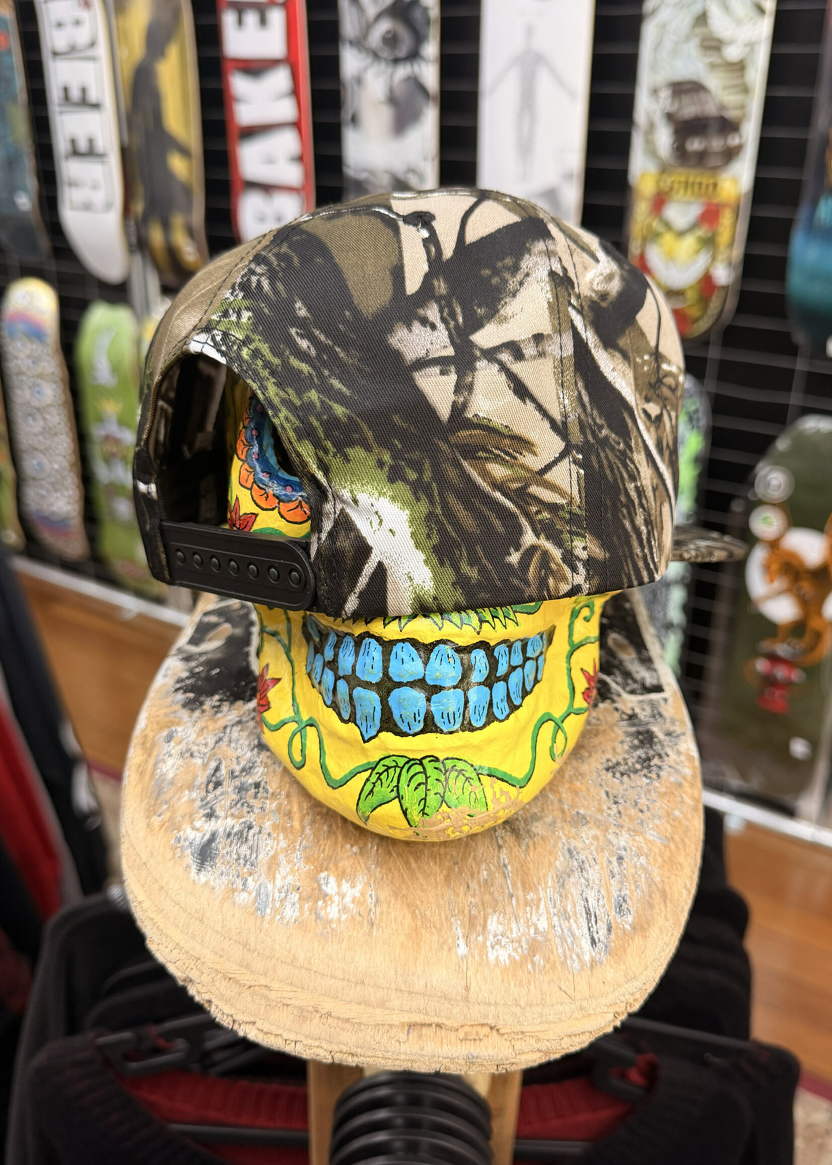 HEROIN SKATEBOARDS HEROIN SKATEBOARDS - Script Camo Snapback Cap