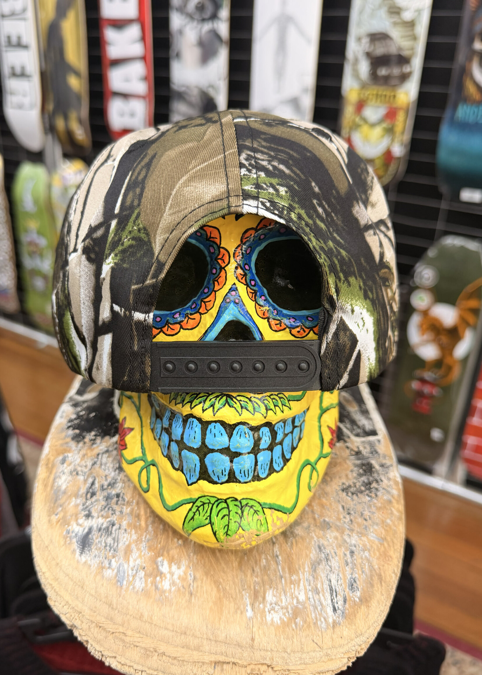HEROIN SKATEBOARDS HEROIN SKATEBOARDS - Script Camo Snapback Cap