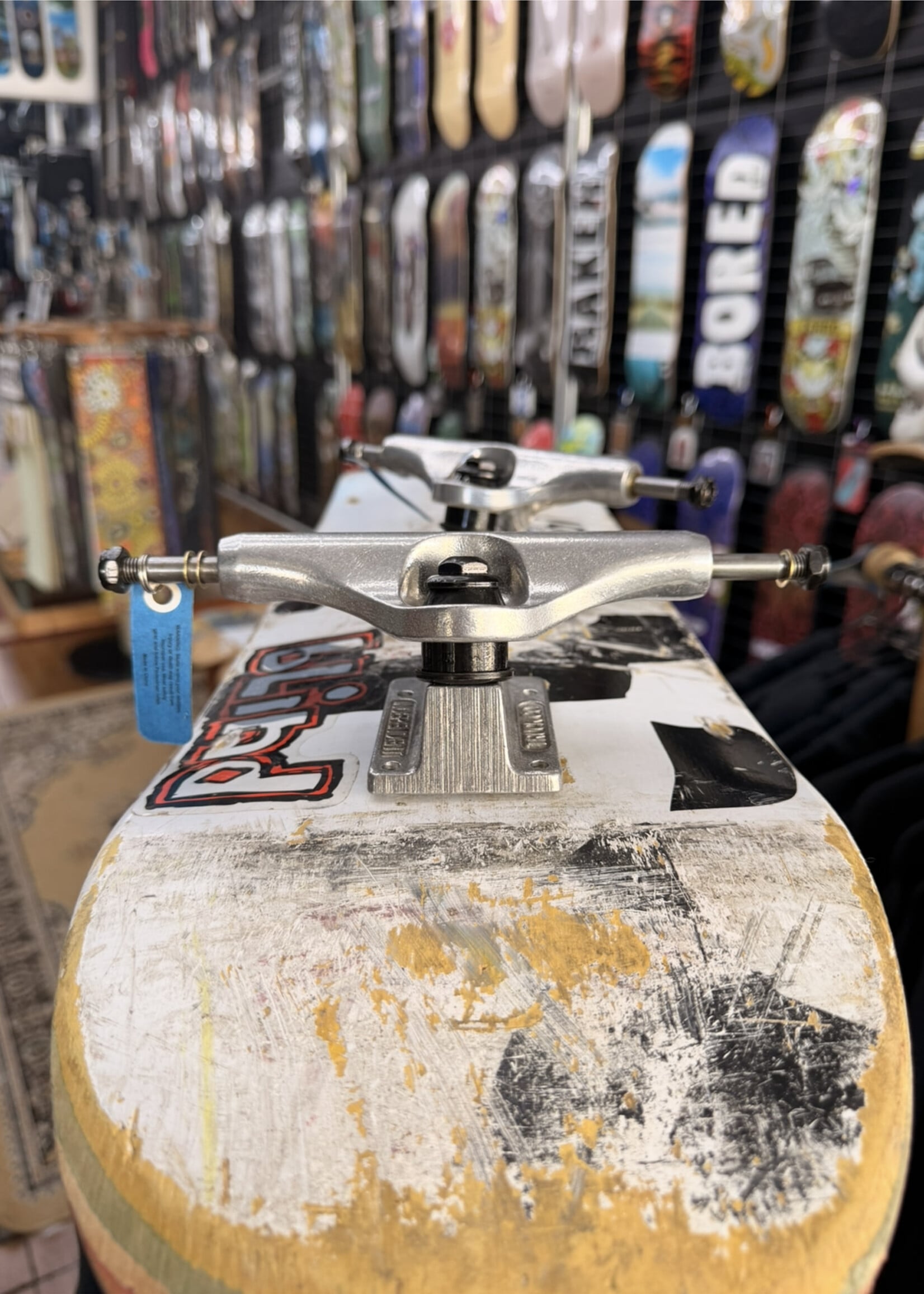 Independent Trucks INDEPENDENT - Stage 11 MIDS Inverted Kingpin Reynolds Block Silver