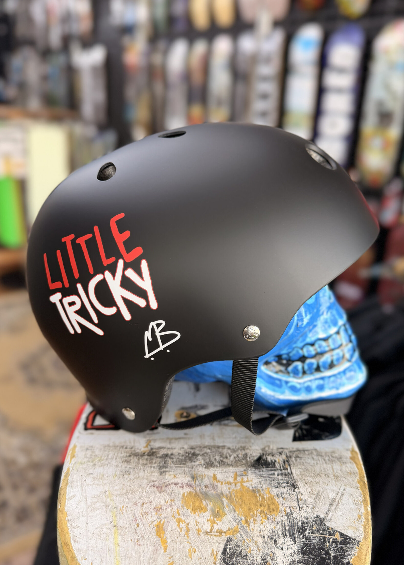 Triple 8 TRIPLE 8 - Certified Little Tricky Helmet V2 Matte Black - Junior