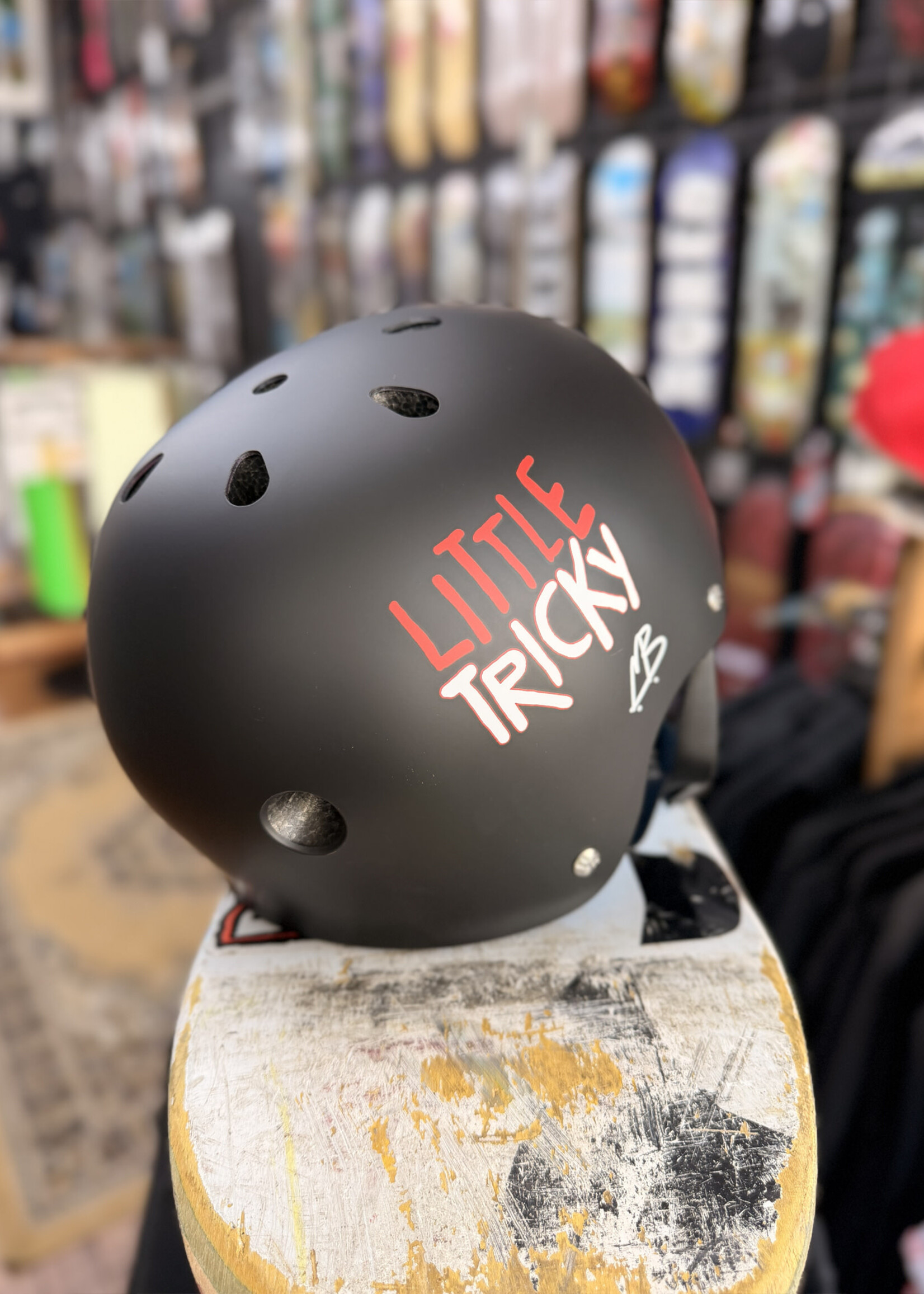 Triple 8 TRIPLE 8 - Certified Little Tricky Helmet V2 Matte Black - Junior