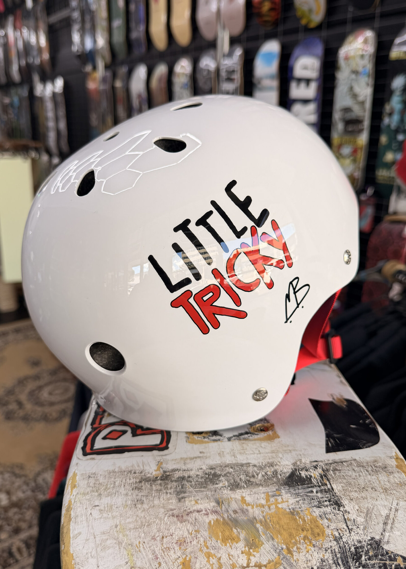 Triple 8 TRIPLE 8 - Certified Little Tricky Helmet V2 Gloss White - Junior
