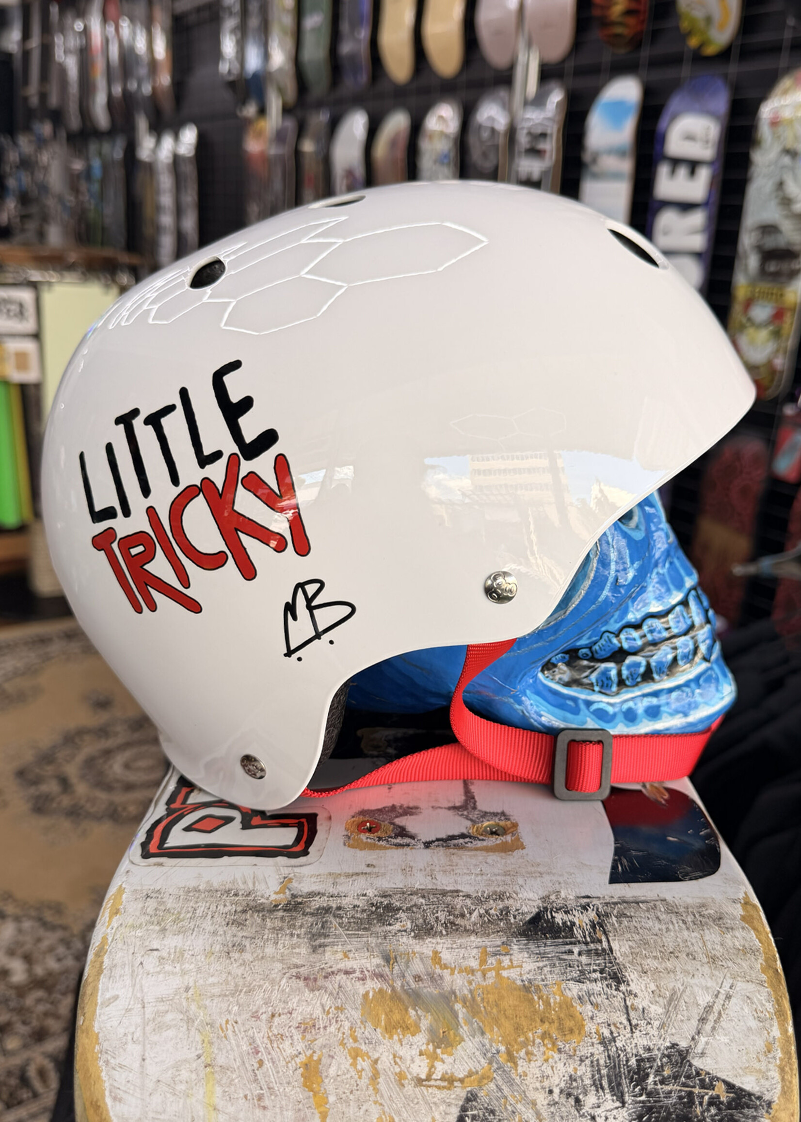 Triple 8 TRIPLE 8 - Certified Little Tricky Helmet V2 Gloss White - Junior
