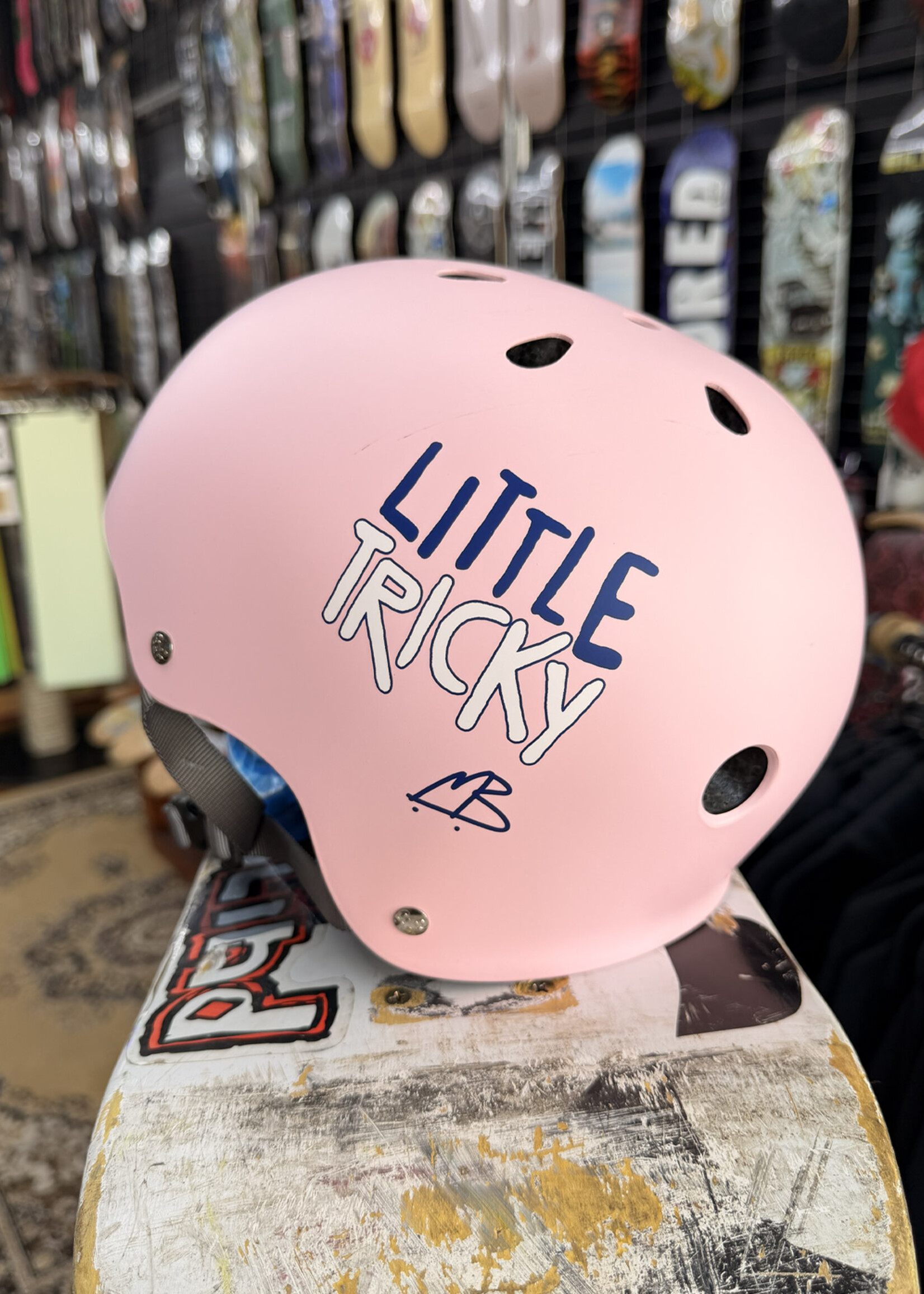 Triple 8 TRIPLE 8 - Certified Little Tricky Helmet V2 Matte Pink - Junior