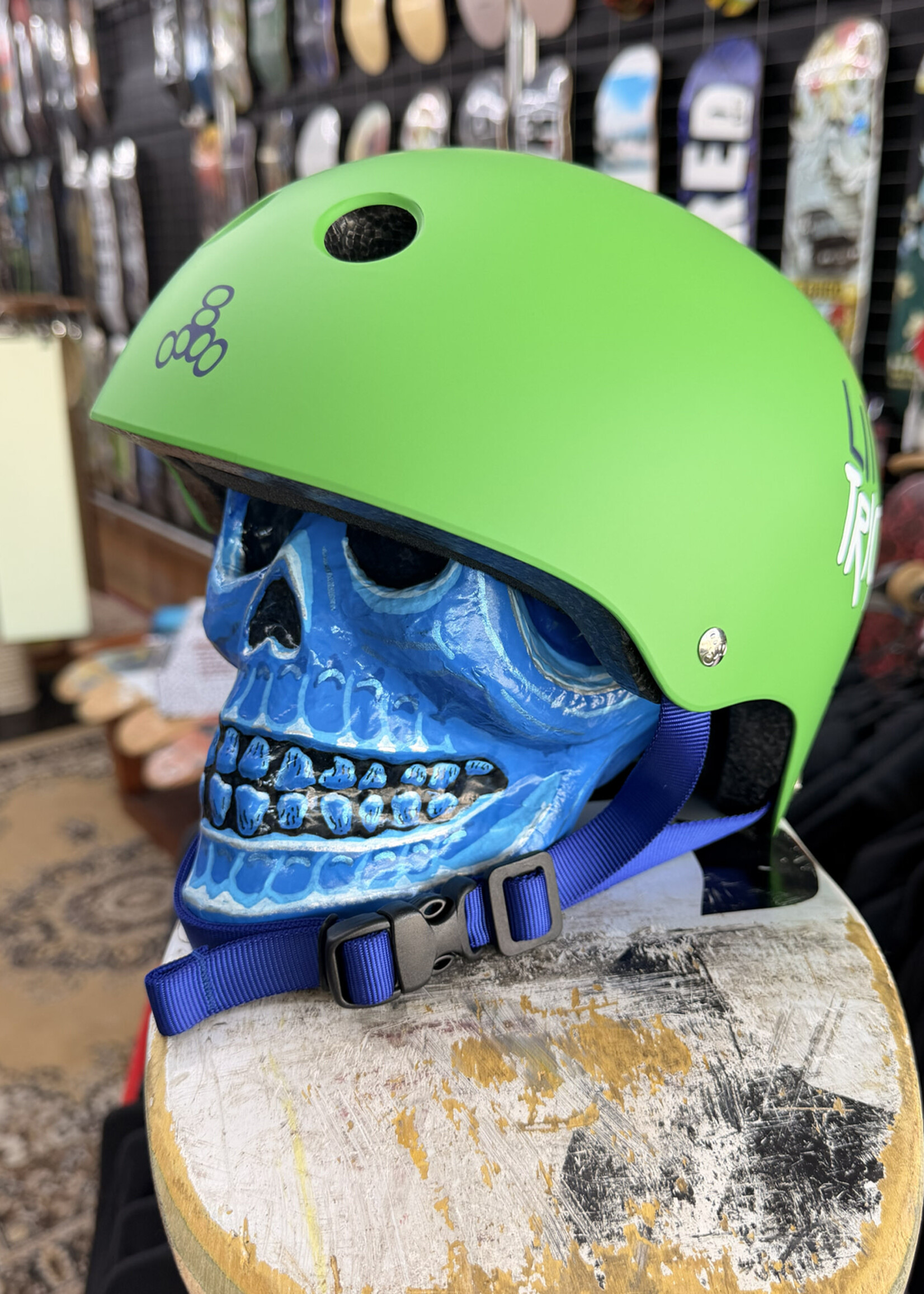Triple 8 TRIPLE 8 - Certified Little Tricky Helmet V2 Matte Green - Junior