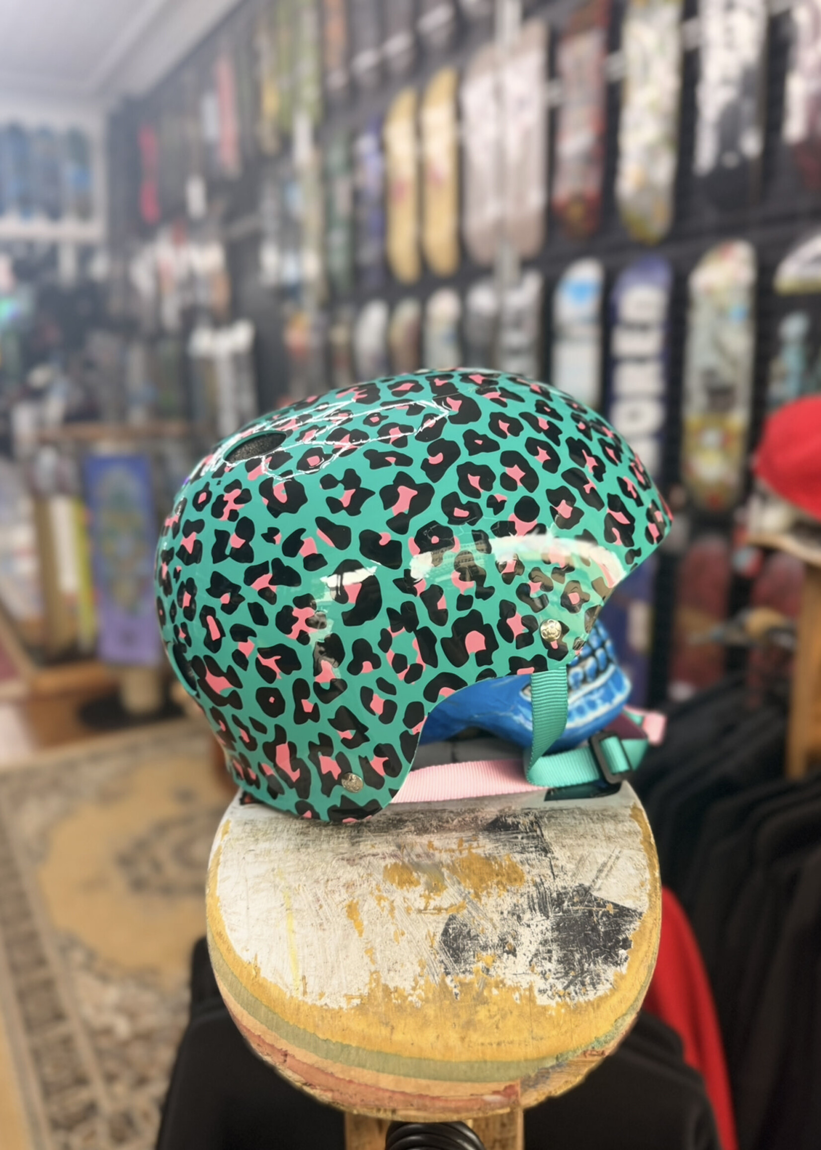 Triple 8 TRIPLE 8 - Certified Helmet SweatSaver Moxi Leopard