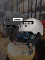 Triple 8 TRIPLE 8 - Certified SweatSaver Darklight Colour Shift Helmet