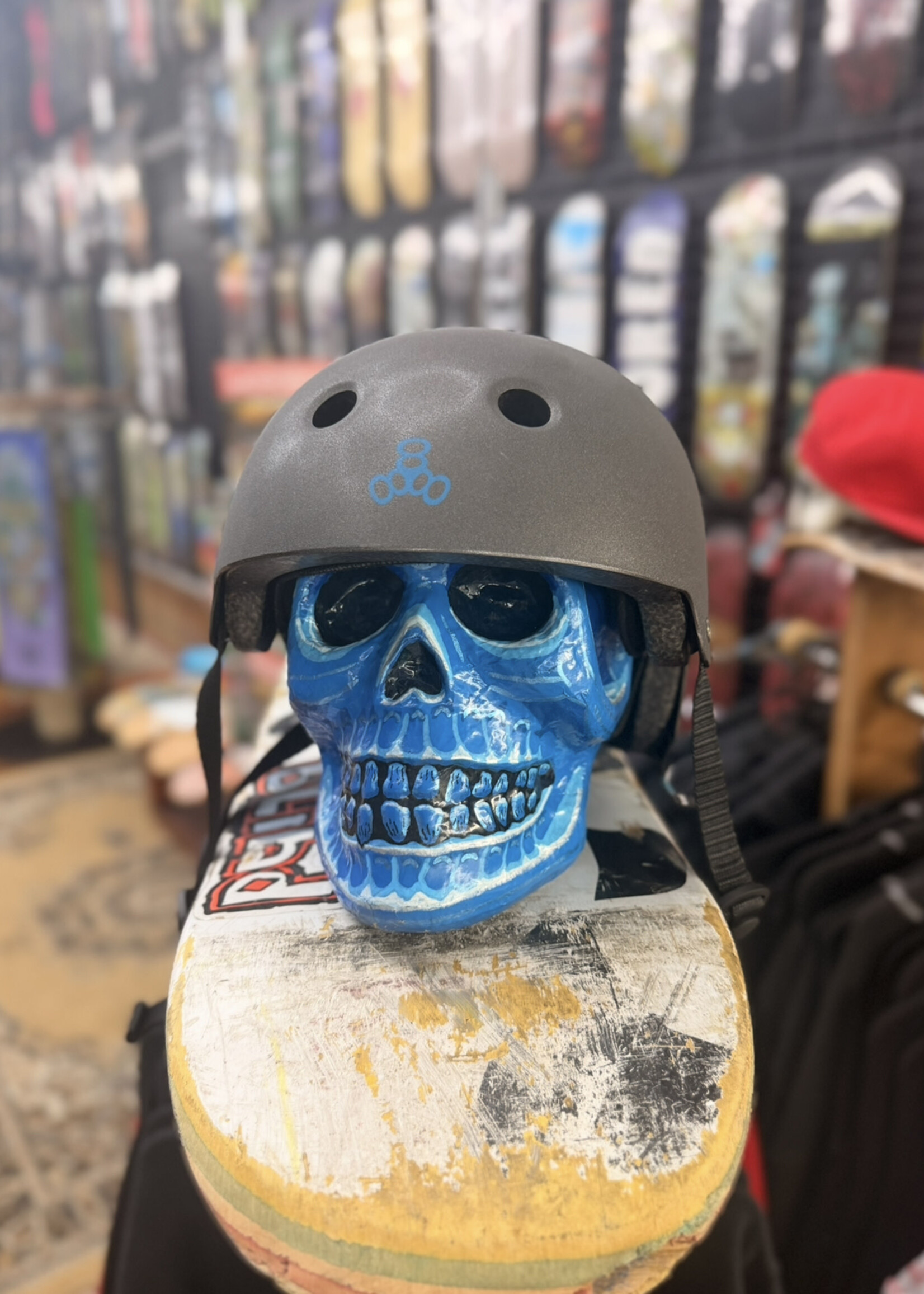 Triple 8 TRIPLE 8 - Certified SweatSaver Darklight Colour Shift Helmet
