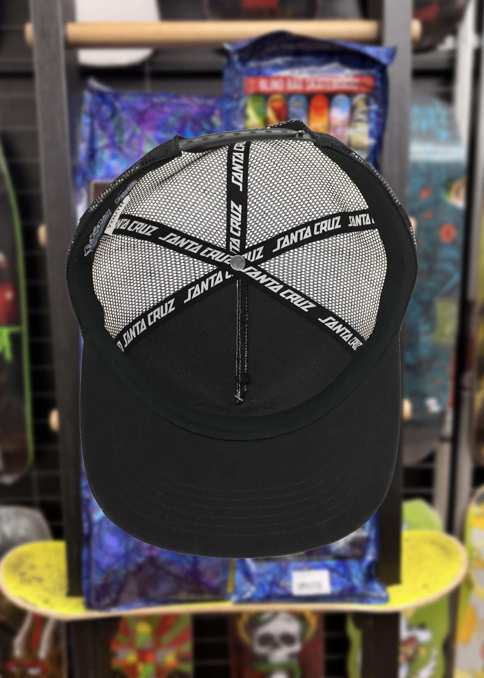 Santa Cruz SANTA CRUZ - Pokémon TCG Hand Snapback Mesh Trucker Cap - White/Black