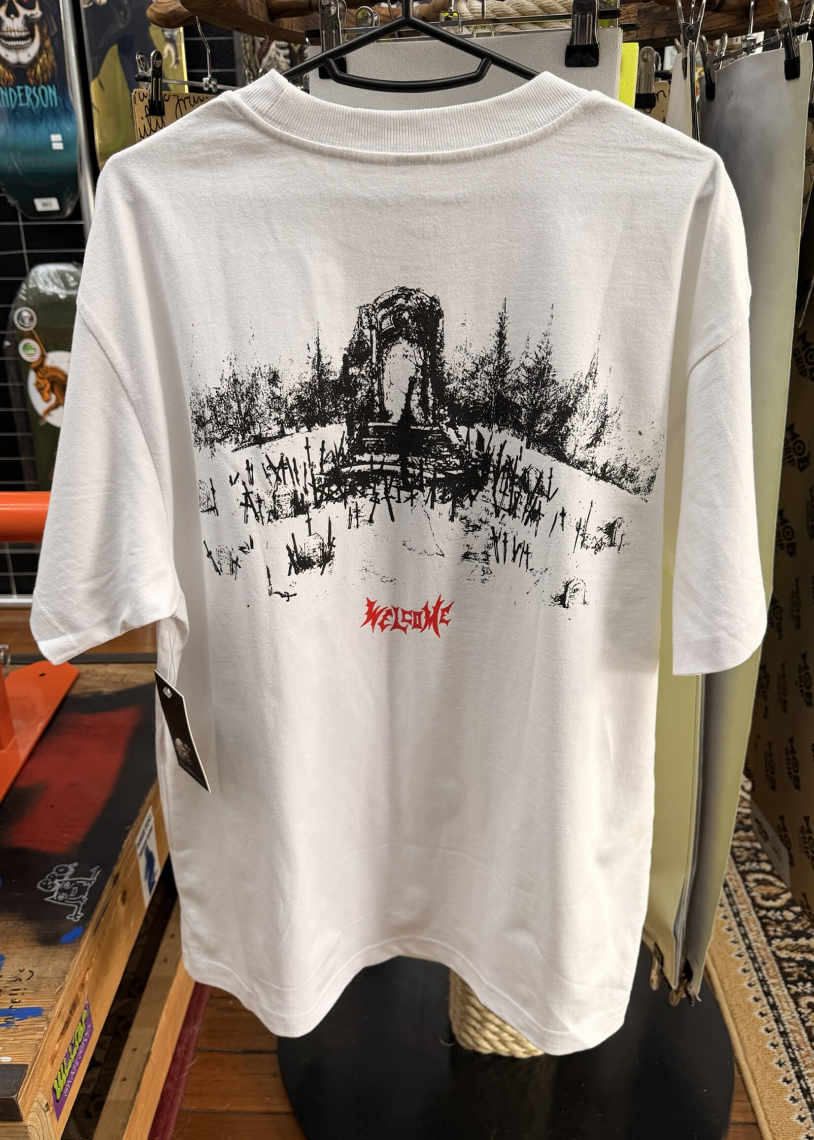 Welcome WELCOME SKATEBOARDS - Dark Souls Grave Boxy White Tee