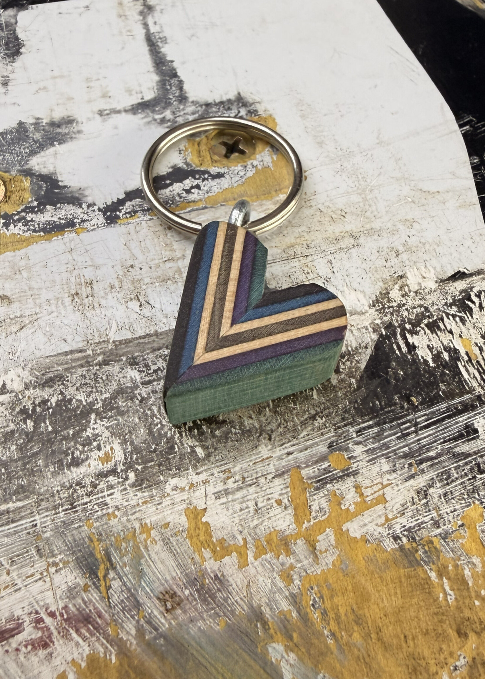 Local Artists LOCAL ARTISTS - Strangele Dim Woodwork Keychain - Heart