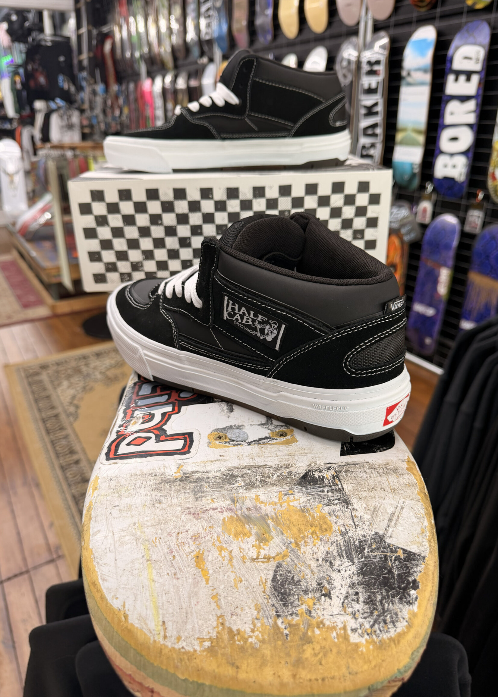 Vans VANS - Skate Half Cab Wafflecup Black/White Shoes