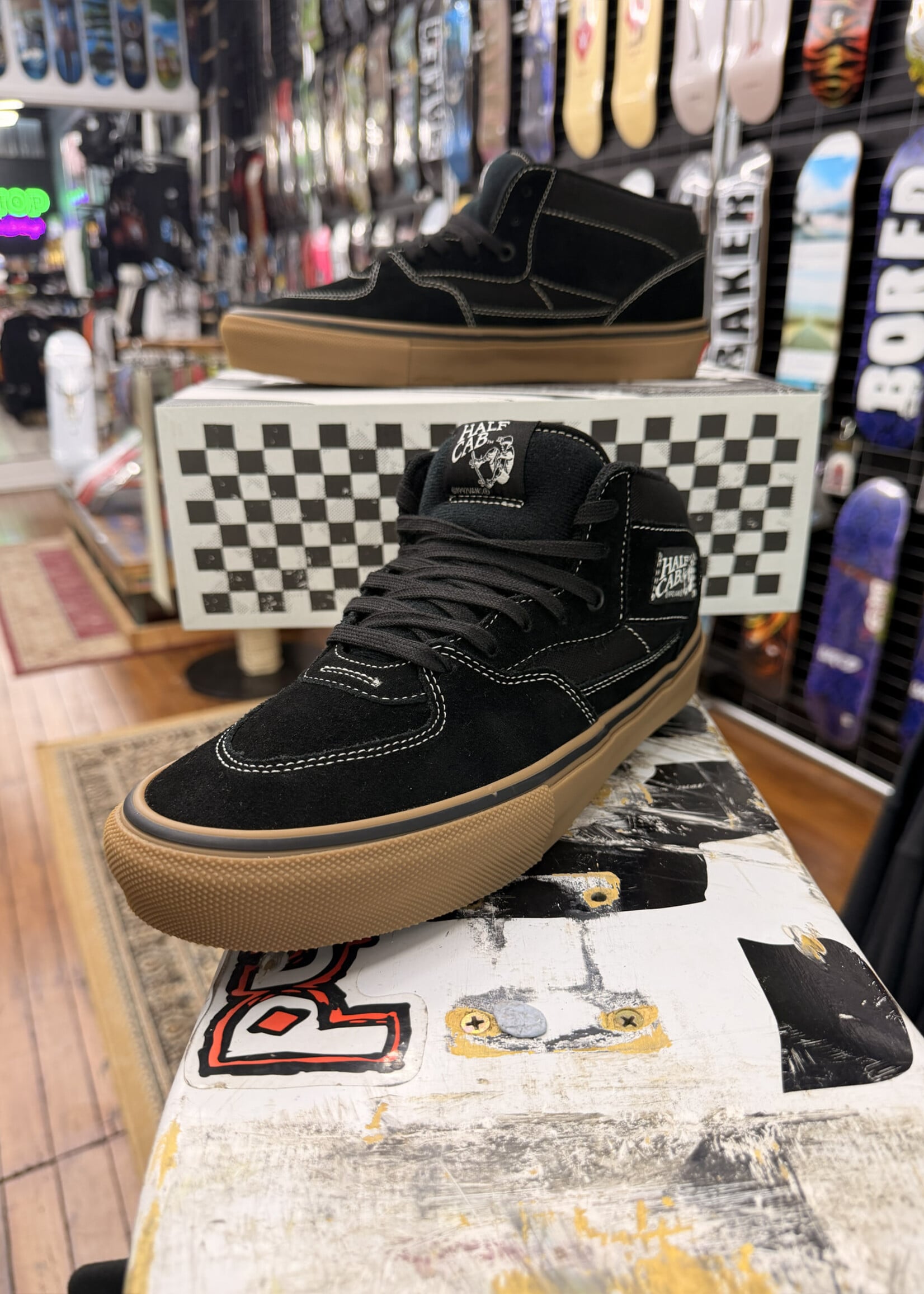 Vans VANS - Skate Half Cab Black/Gum/White