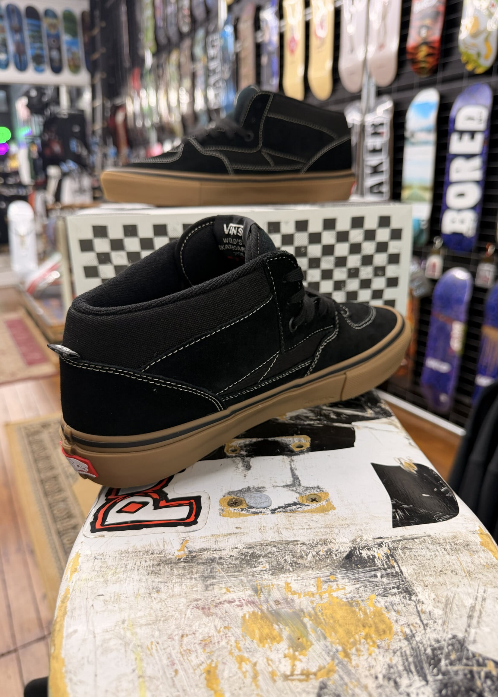 Vans VANS - Skate Half Cab Black/Gum/White
