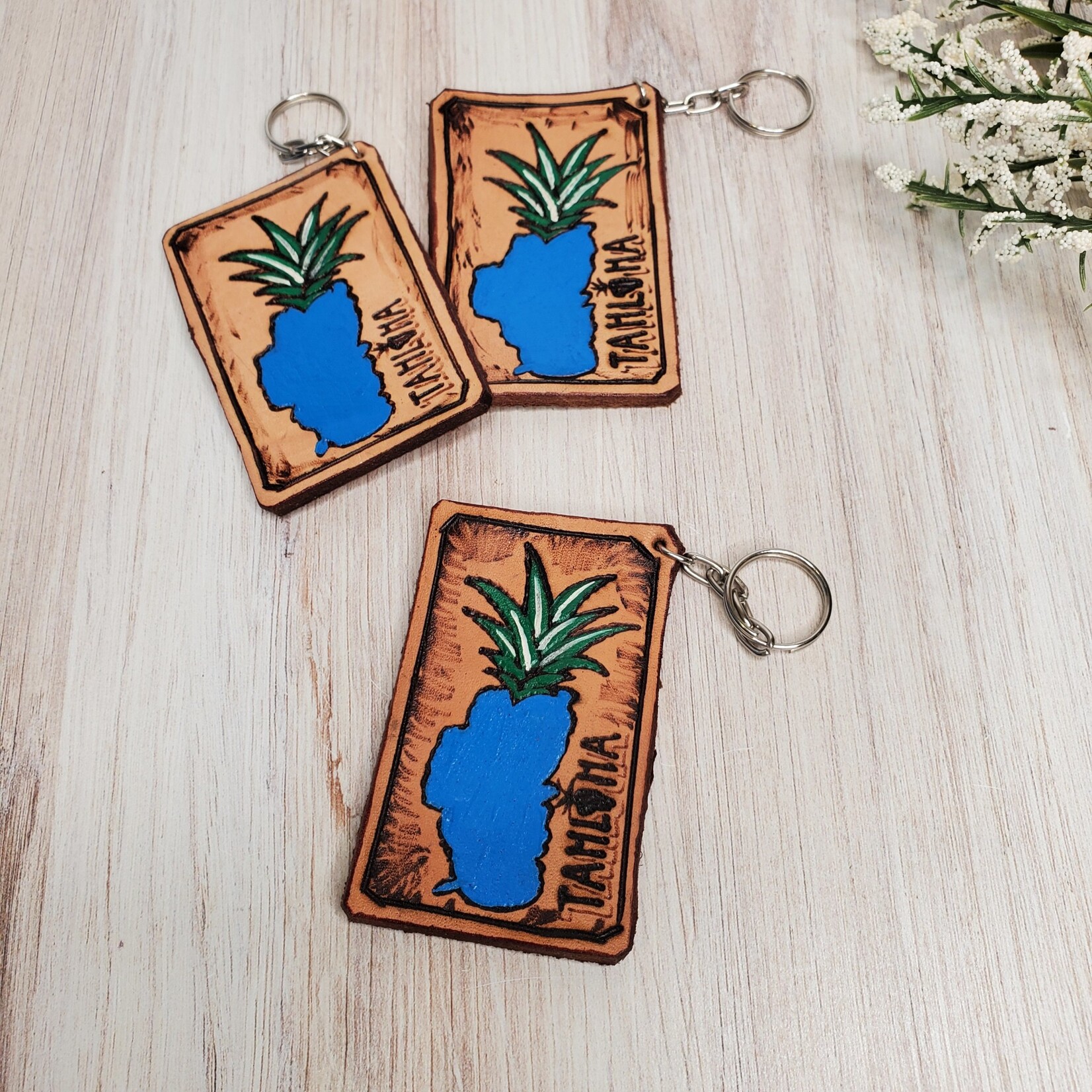 Tahloha Lake Tahoe Leather Keychain - Tahloha Pineapple